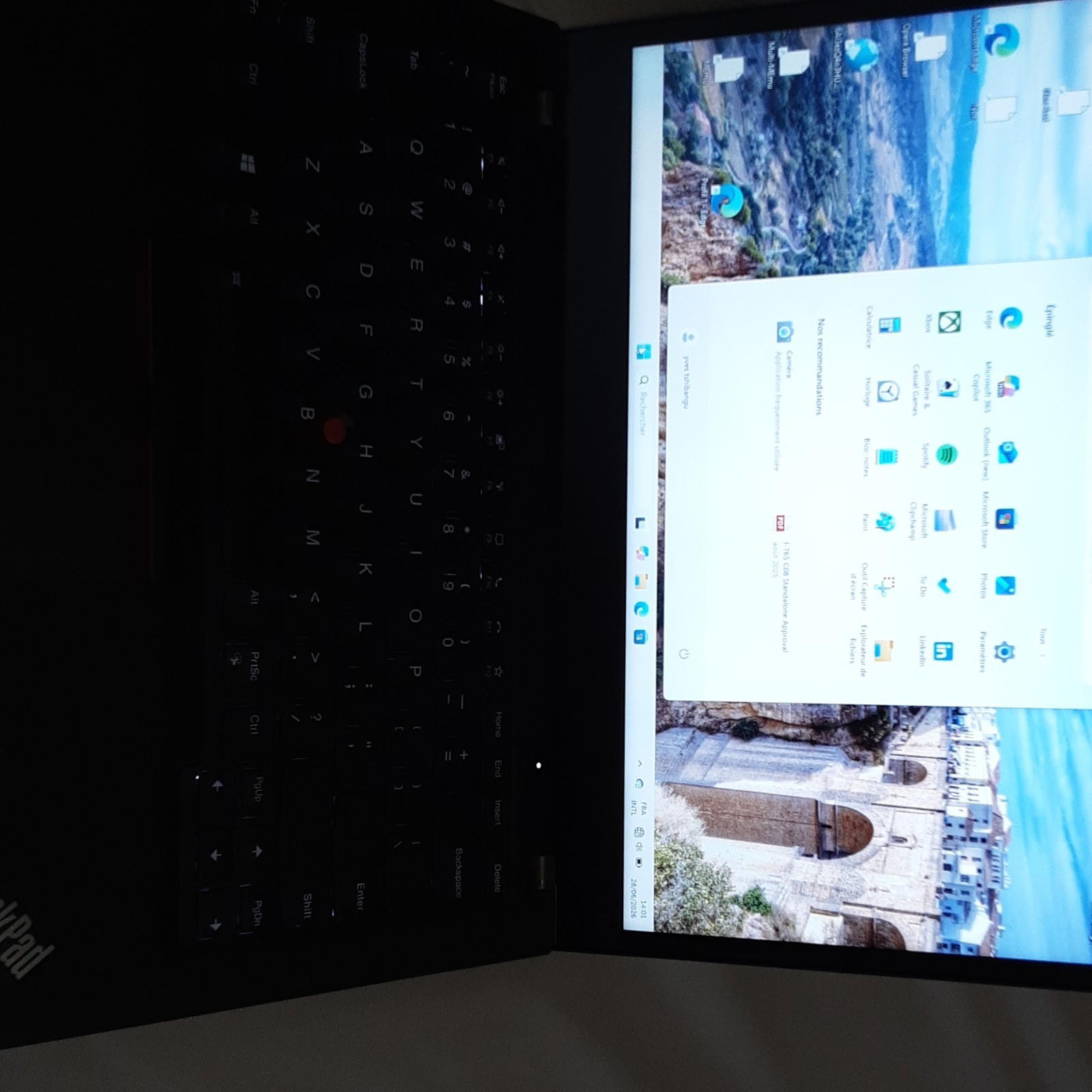 Lenovo ThinkPad 14″ i5-10210U 8GB 238GB SSD Win11 FHD Webcam Black