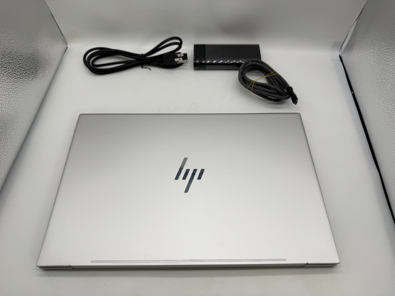HP ENVY 17-cr0797nr 17.3″ Touch Laptop Intel Core i7-1255U 16GB 1TB SSD RTX 2050