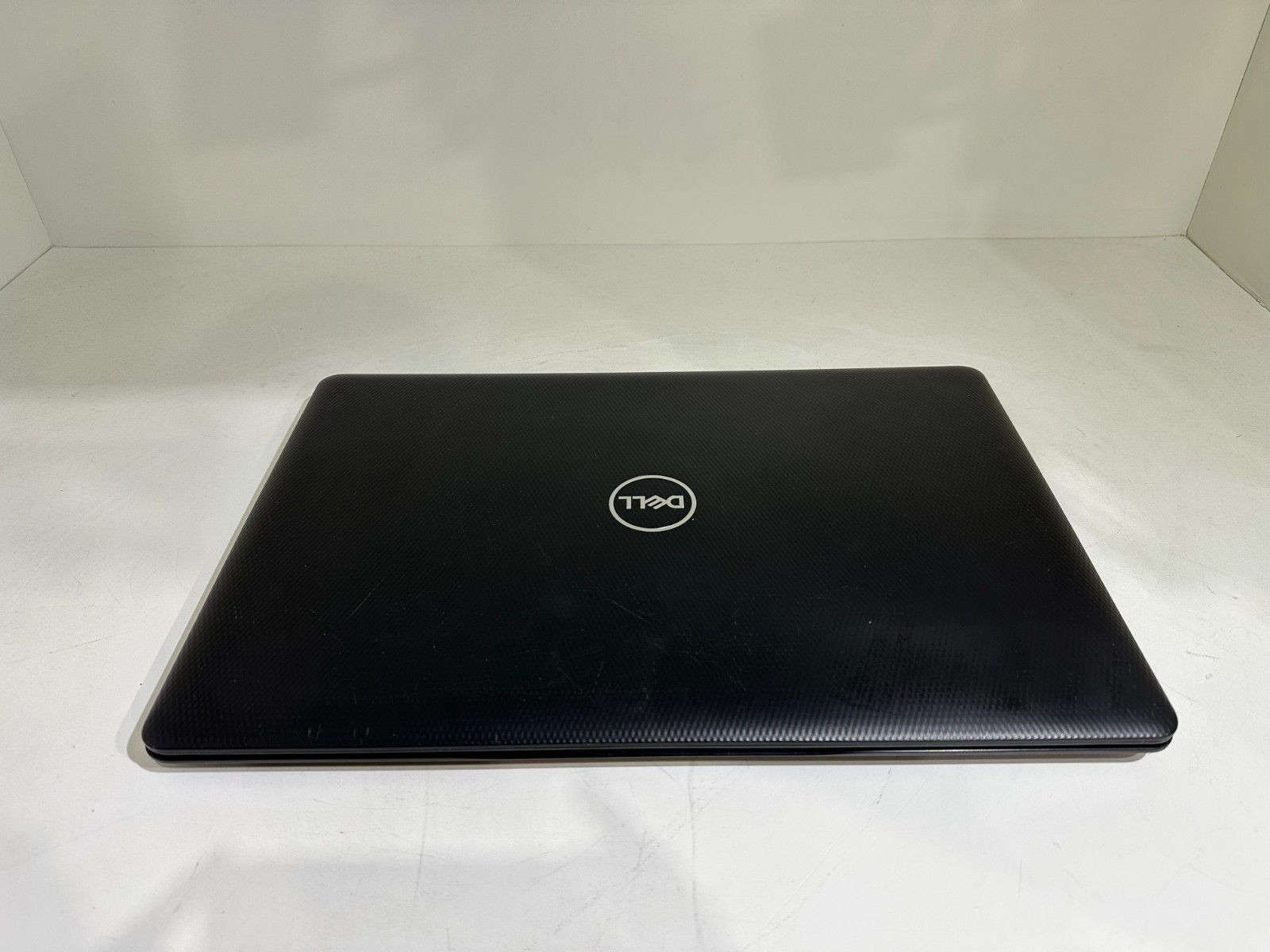 Dell Inspiron 17 3785 AMD RYZEN 3 2300U 2.00GHz 8GB RAM 128GB SSD Win 11 read