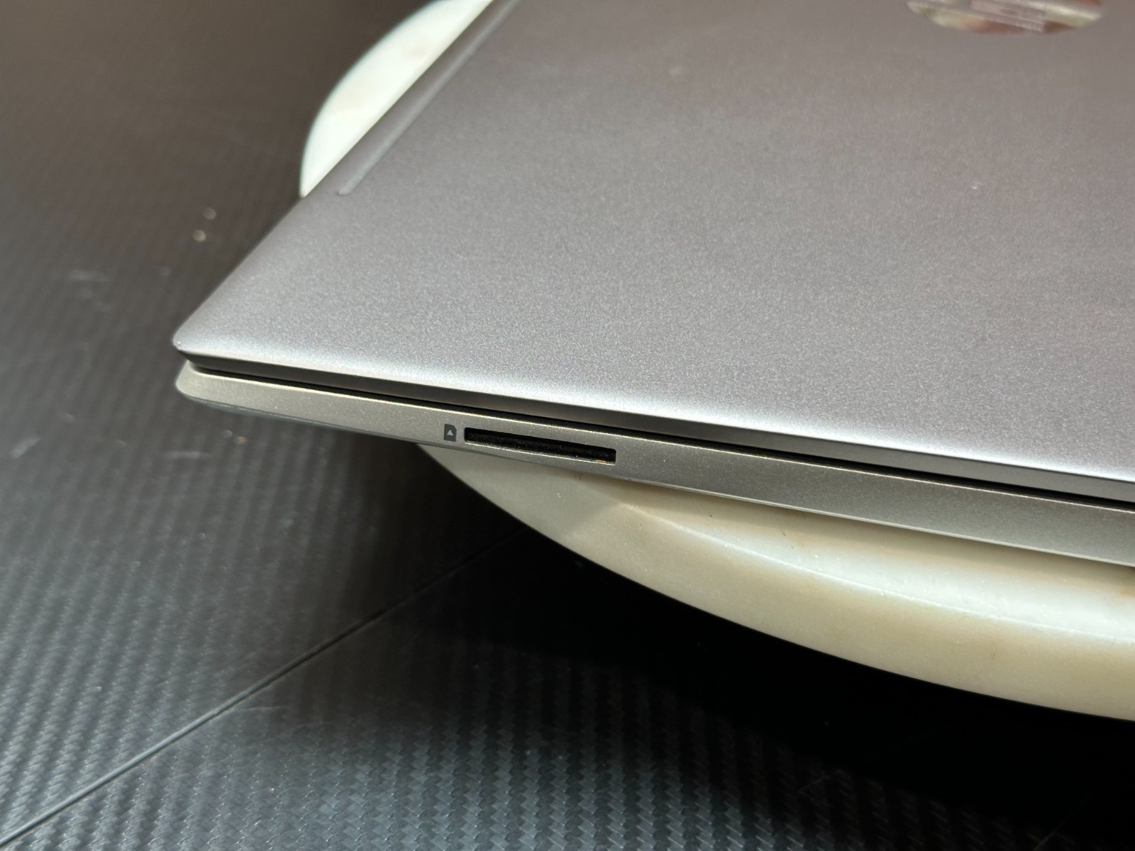 HP Pavilion 15.6″ Touch 15Z-CW100 Ryzen 5 3500U 2.1GHz 16GB RAM 256GB SSD – Fair