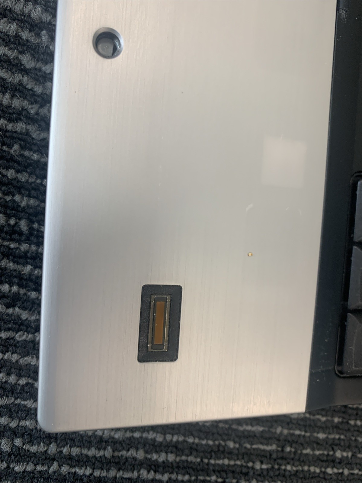 HP ELITEBOOK 6930P 14 In Notebook PC