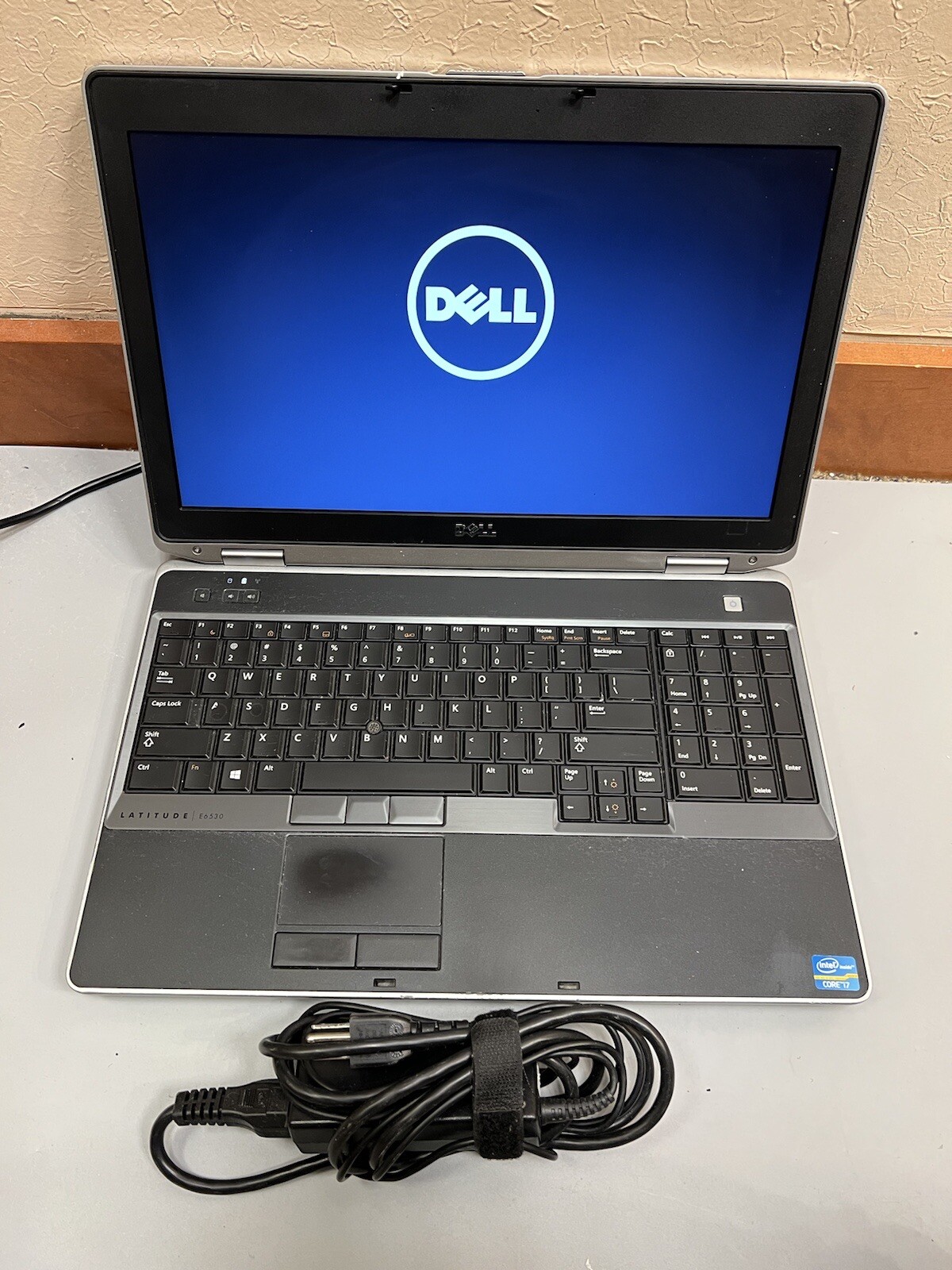 Dell Latitude E6530 15.6″ Core i7-3520M @ 2.90GHz 6GB RAM 500GB HDD WIFI WIN 10