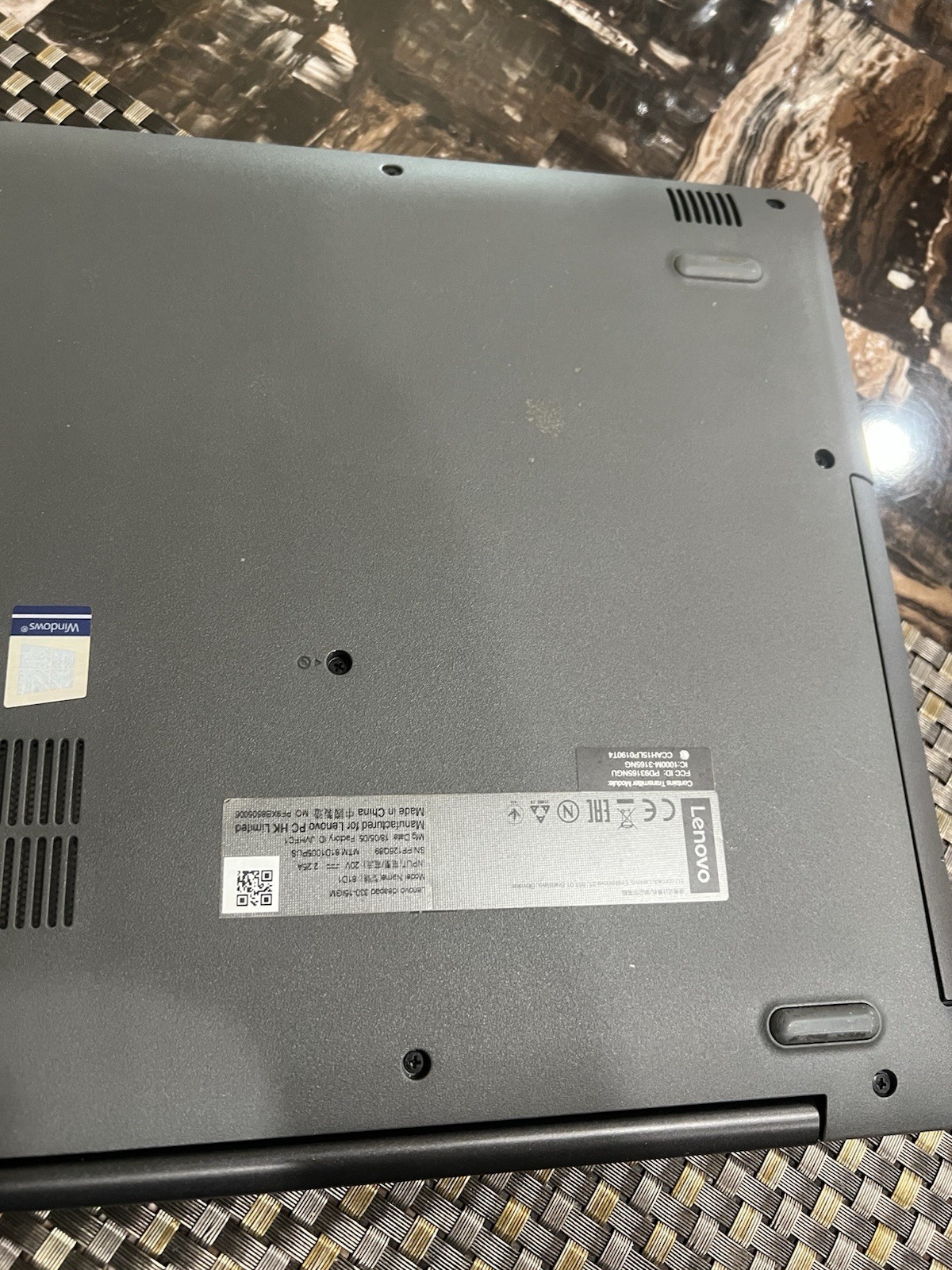 Lenovo IdeaPad 330-15IGM 4GB RAM Windows