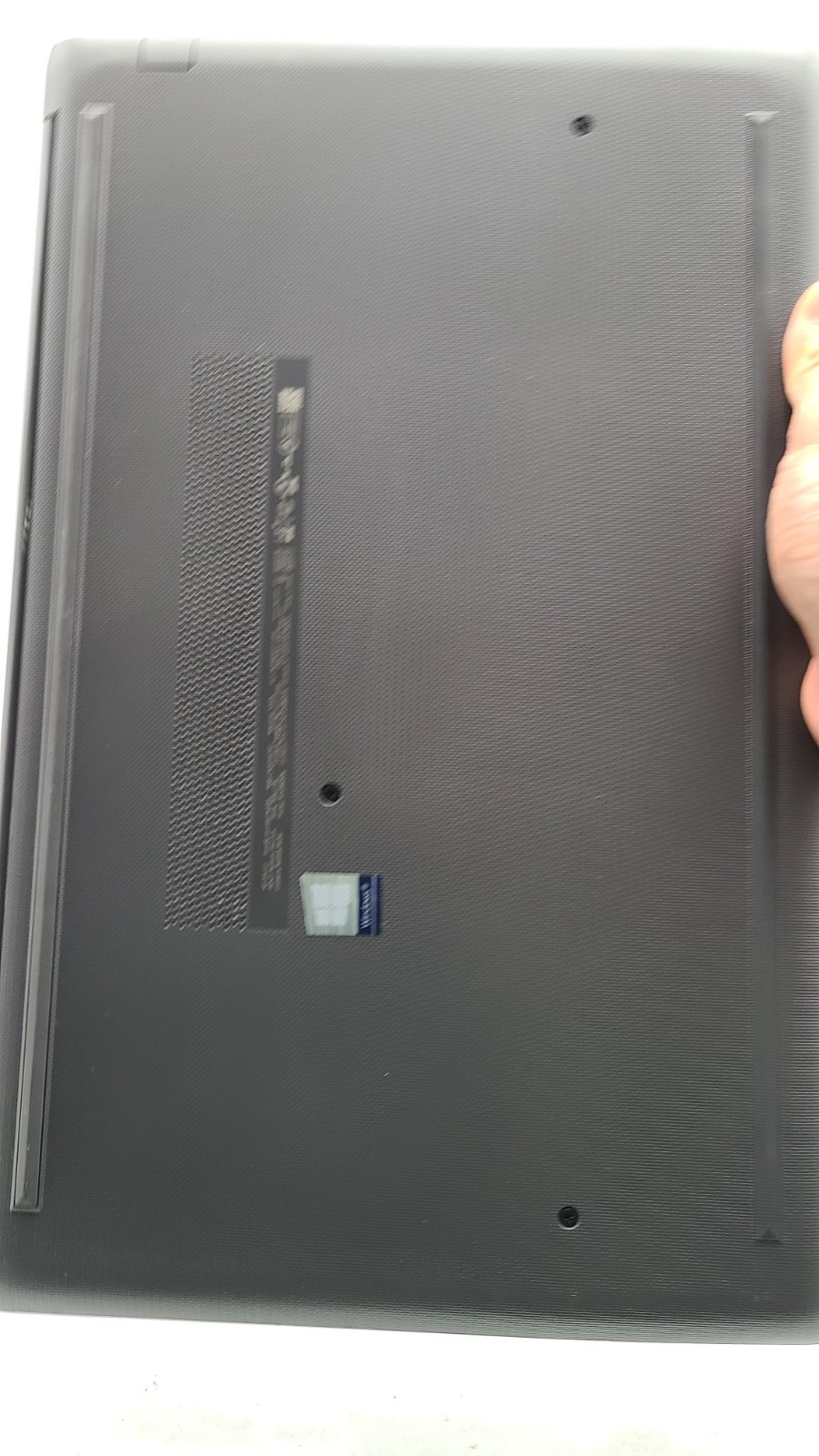 HP 255 G7 AMD Ryzen 3 2200U 8 GB 256 GB SSD NO OS – PLS READ