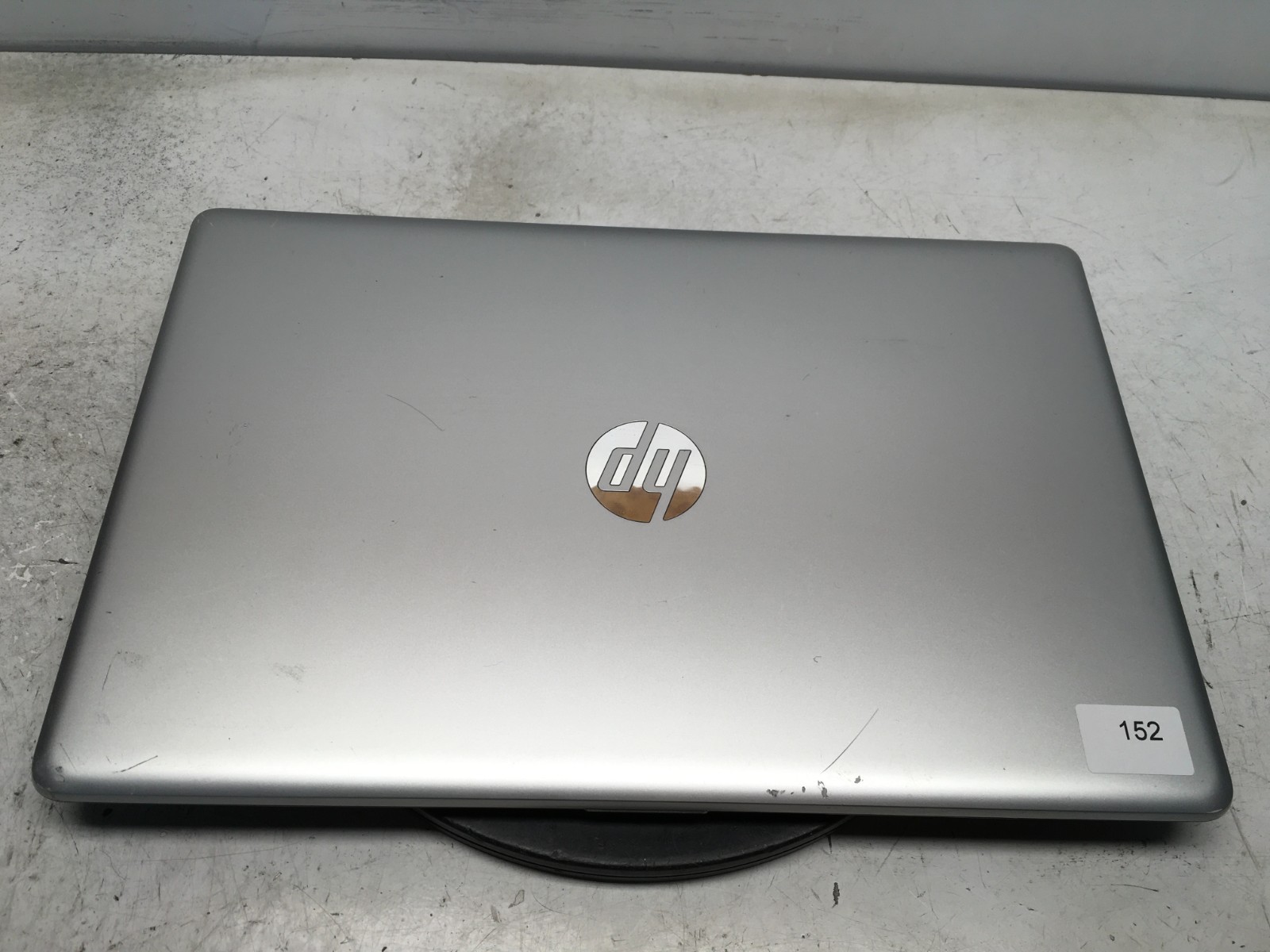 HP 17-CA1 AMD Ryzen 3 3200U 2600MHz 8 GB NO HDD