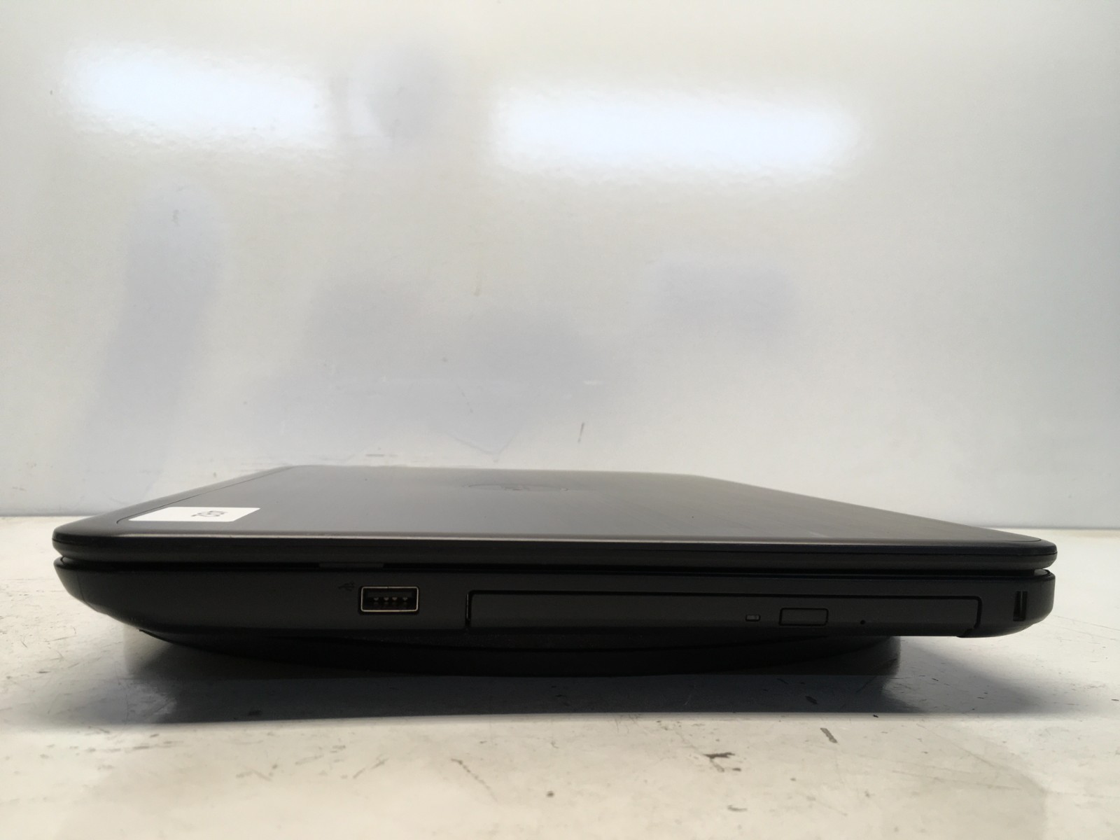 Dell Latitude 3540 Intel i3-4010U 1.7GHz 4 GB NO HDD