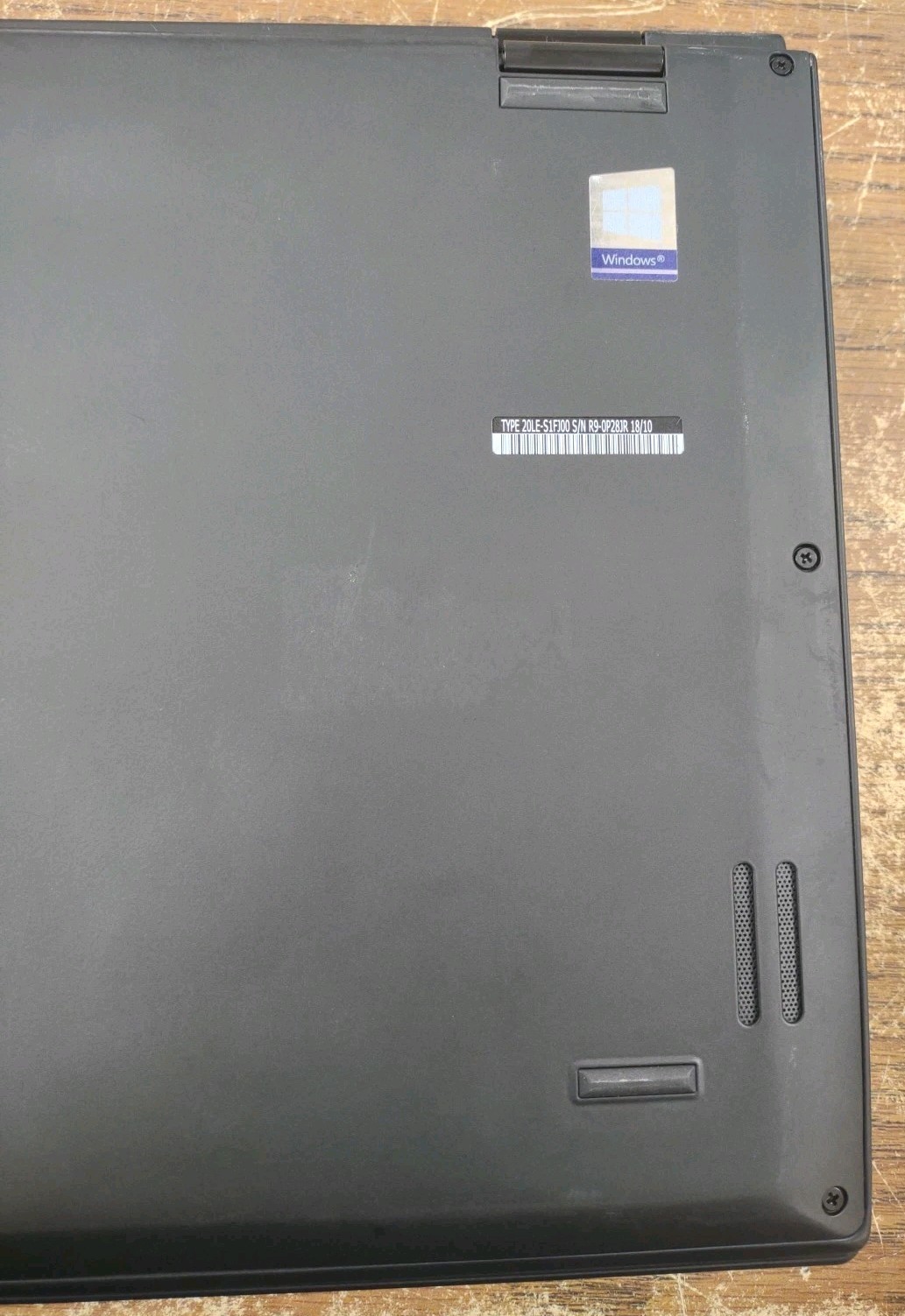 Lenovo ThinkPad x1 yoga 14″ W/ i5-8350U 1.7ghz, 16GB, 256GB, TOUCH, STYLUS.