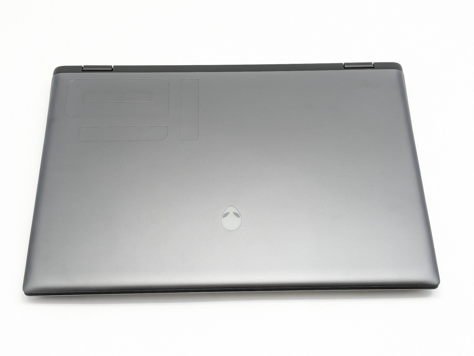 Alienware M16 R2 16″ Ultra 7 155H 16GB DDR5 1TB SSD RTX 4070 Windows 11