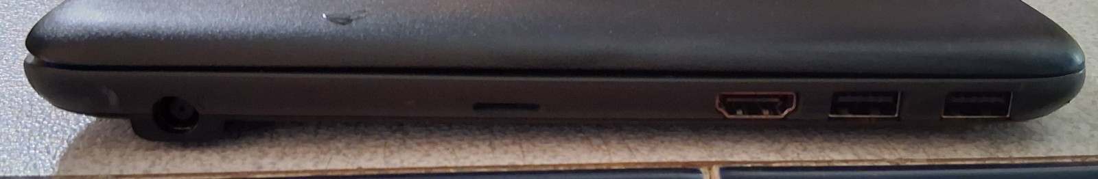 DELL Latitude 3180 Win 11 Laptop 4GB RAM 128GB SSD W Charger & Mouse Gift Idea