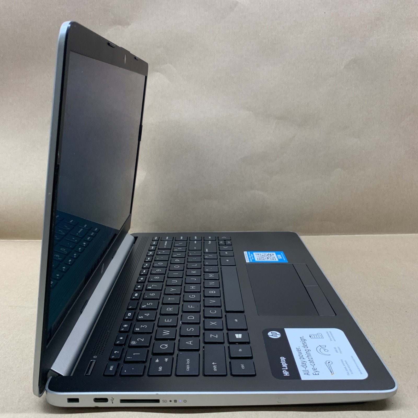 HP Laptop 14-dk0xxx, AMD A9-9425 R5 @ 3.2GHz, 4GB RAM, 128GB SSD, W10P