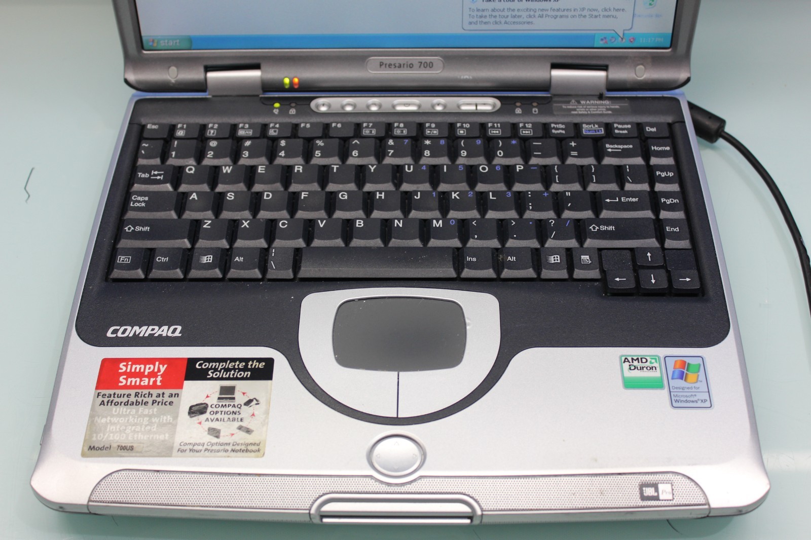 #62 COMPAQ PRESARIO 700 14,1″ AMD DURON 900 MHz 600 MB RAM 20GB HDD WINDOWS XP