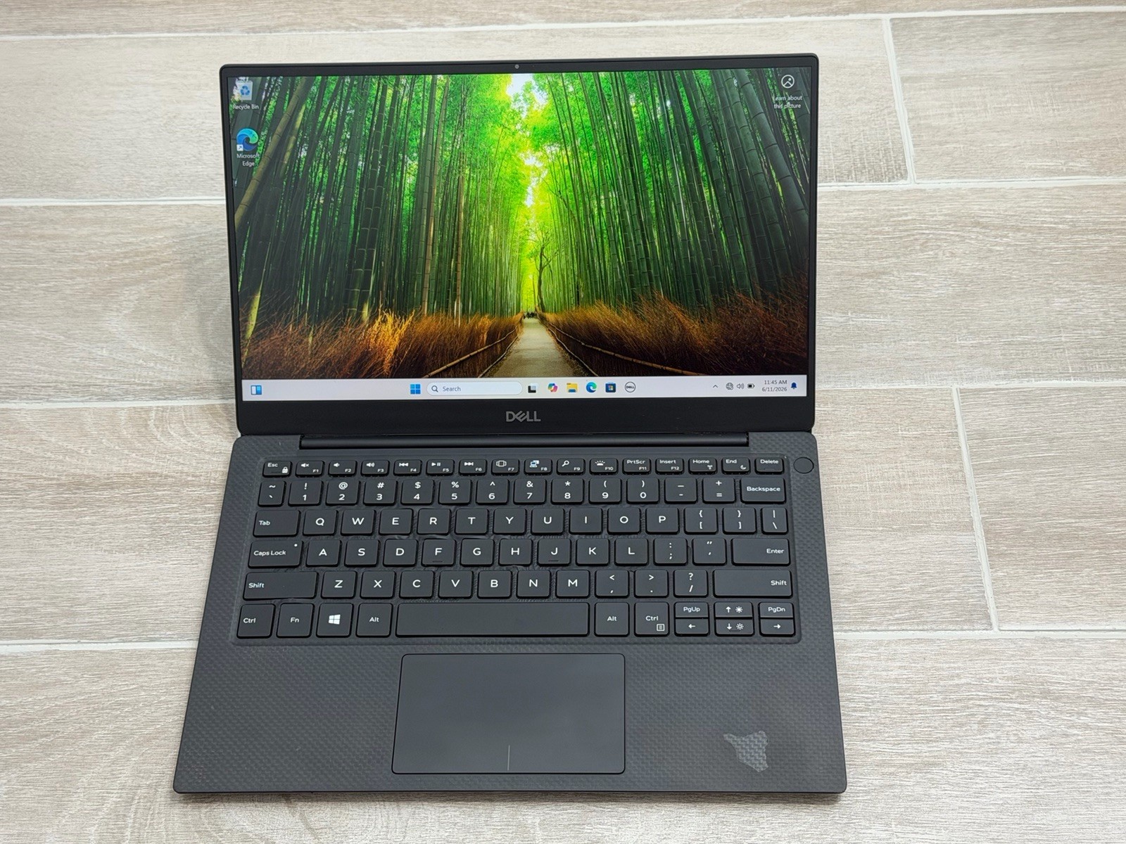 Dell XPS 13 7390 13.2″ Core i7-10510U 8GB RAM 256GB NVMe SSD Win-11