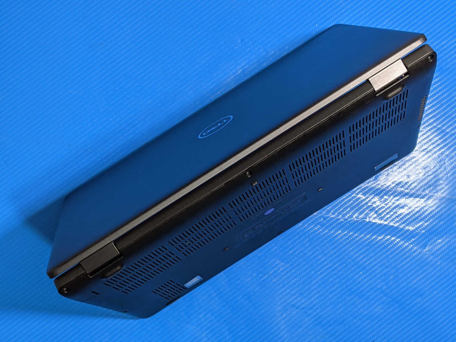 Dell Latitude 5400 14″ FHD Intel i7-8th Gen 1.9GHz 16GB 256GB SSD W11P +Charger