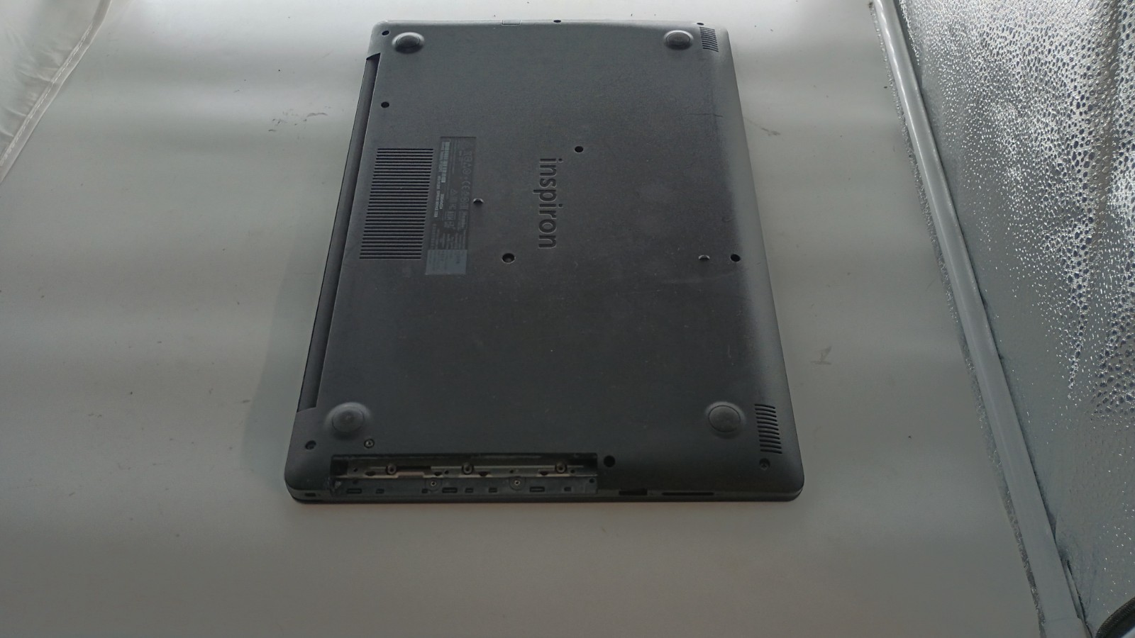 7056 Inspiron5570 w/charger.i3-8130U.8GB.250GB SSD.15.6″FHD Touch.W11.Read!