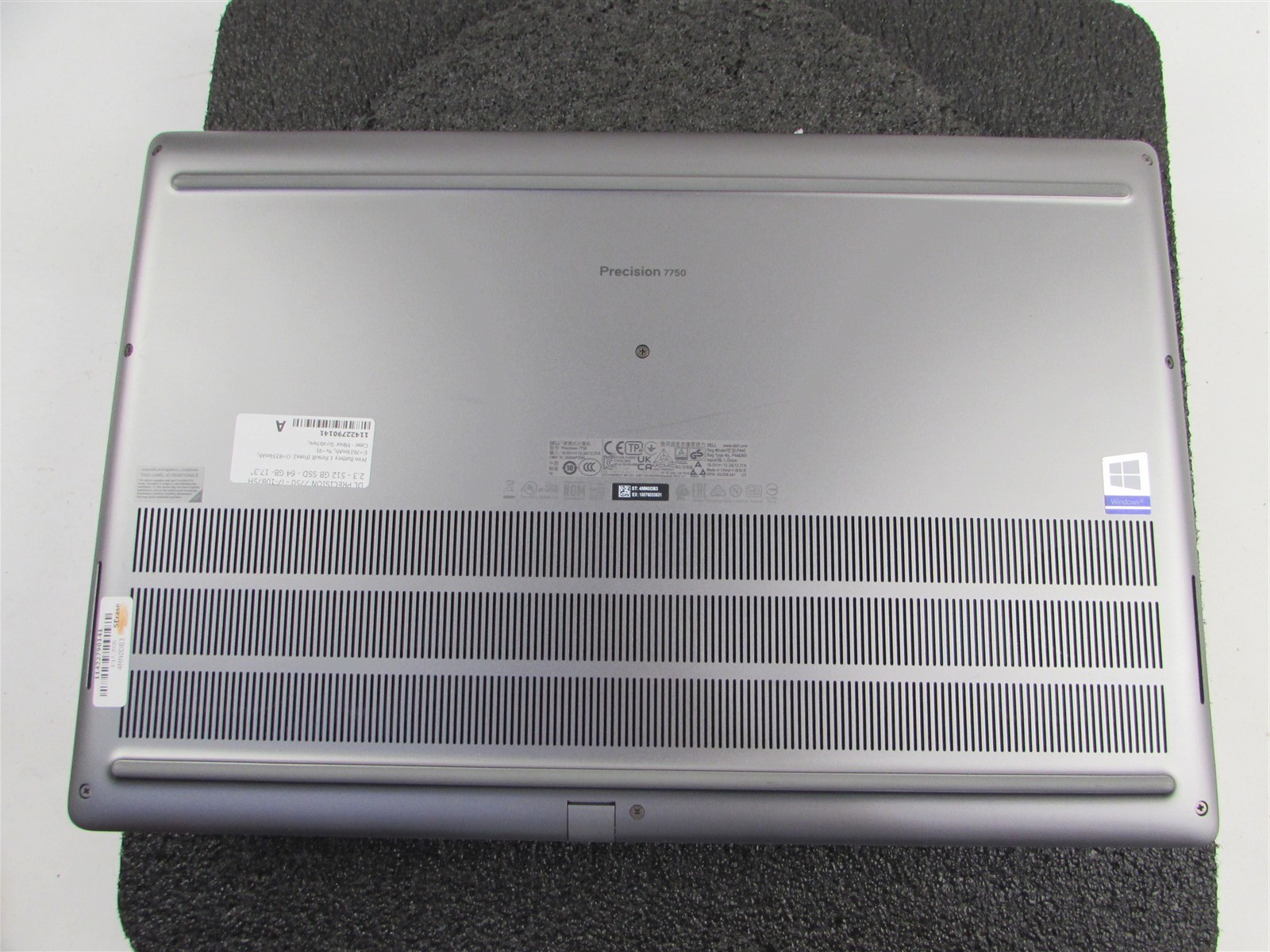 DELL PRECISION 7750 FHD CORE I7-10875H 512GB SSD 64GB RAM NVIDIA RTX 4000 WIN 11