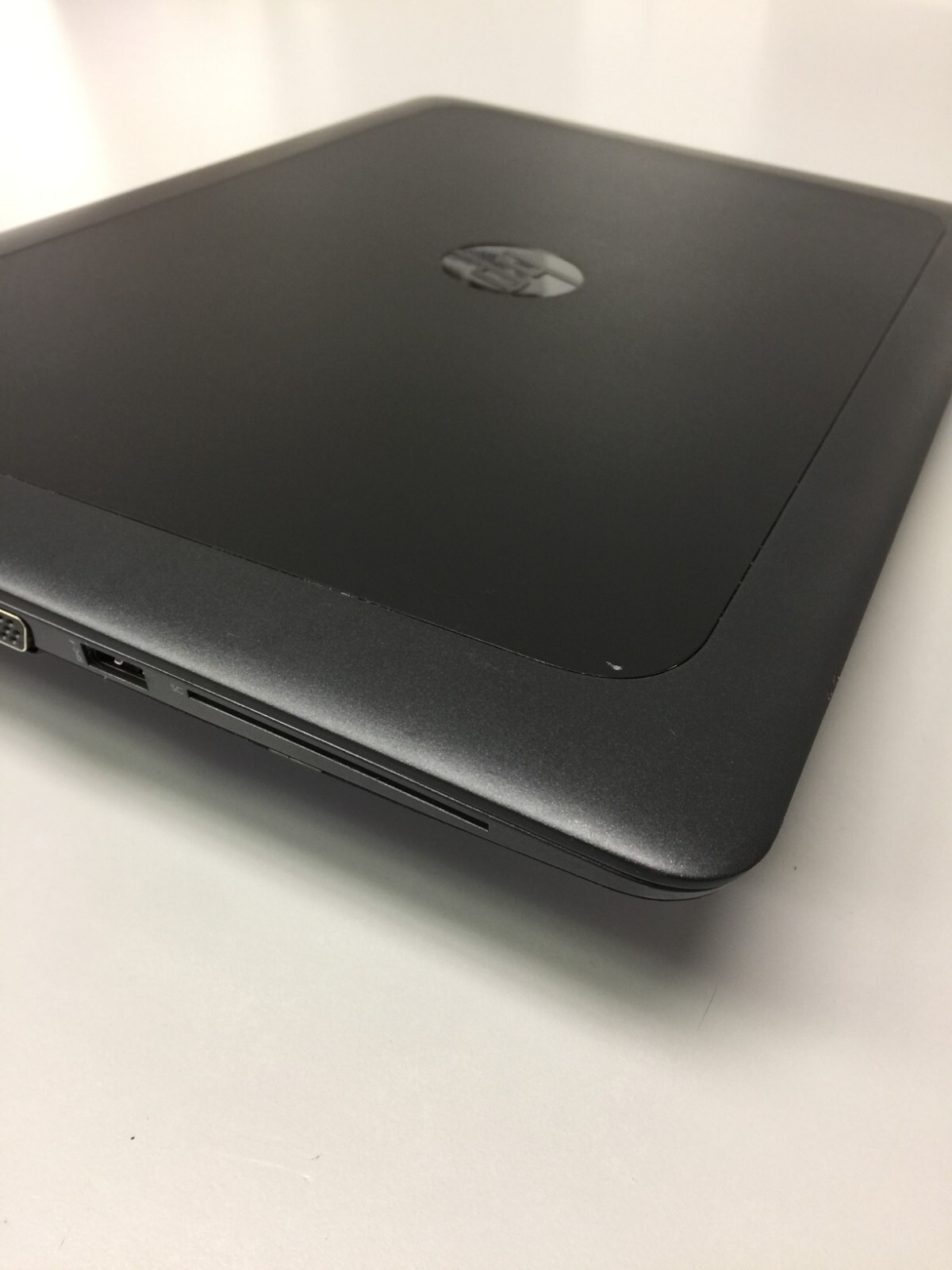 HP ZBook 15u G3 – 15.6″ Core i7 6th gen 2.60GHz 8GB RAM 256 GB SSD WIN 11 PRO
