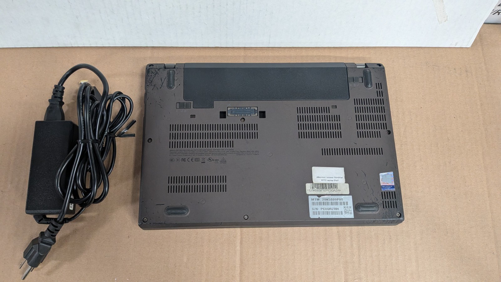 Lenovo ThinkPad X270 Intel I7-6600U 2.6GHz 12.5″FHD 8GB 256GB SSD Win11 w/ac