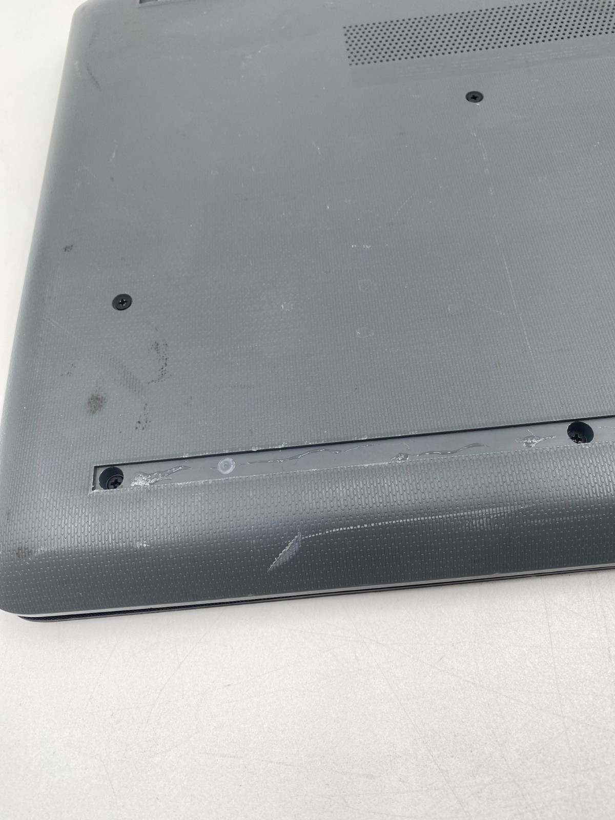 HP 15-DB005LOD Ryzen 3 2200 2.5GHz 250GB SSD 16GB DDR4 Gray Laptop Fair/S2/See