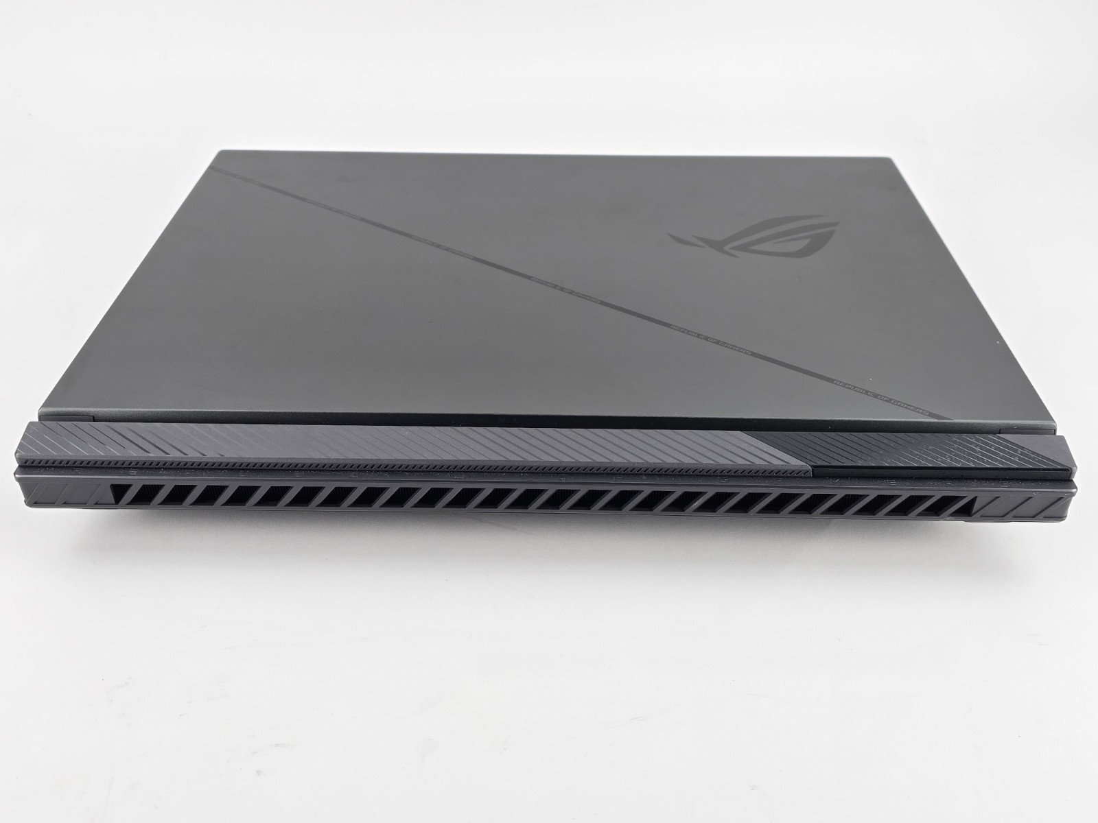 ASUS ROG Strix G18 QHD+ 240Hz (Core i9-14900HX, 32GB, 2TB SSD, RTX 4080) – Used