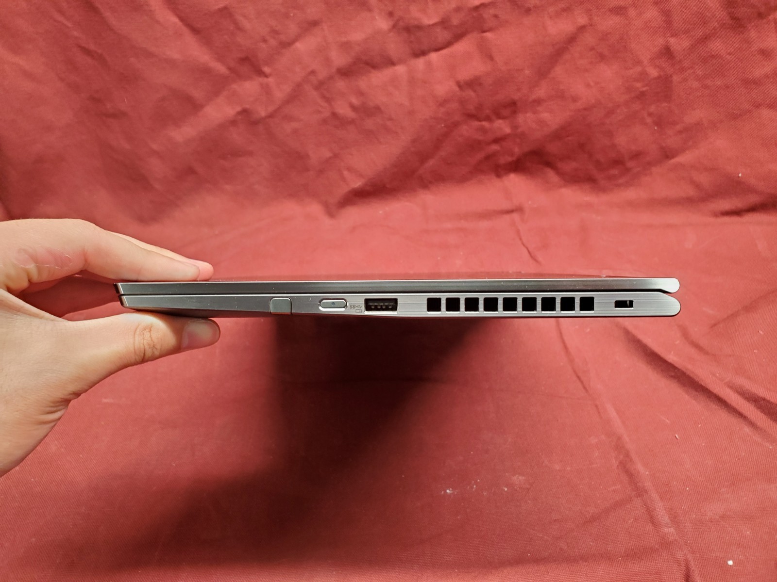 Lenovo ThinkPad X1 Yoga Gen 5 i7 10610U 1.80GHz/16GB/256GB SSD 2560×1440 #2979