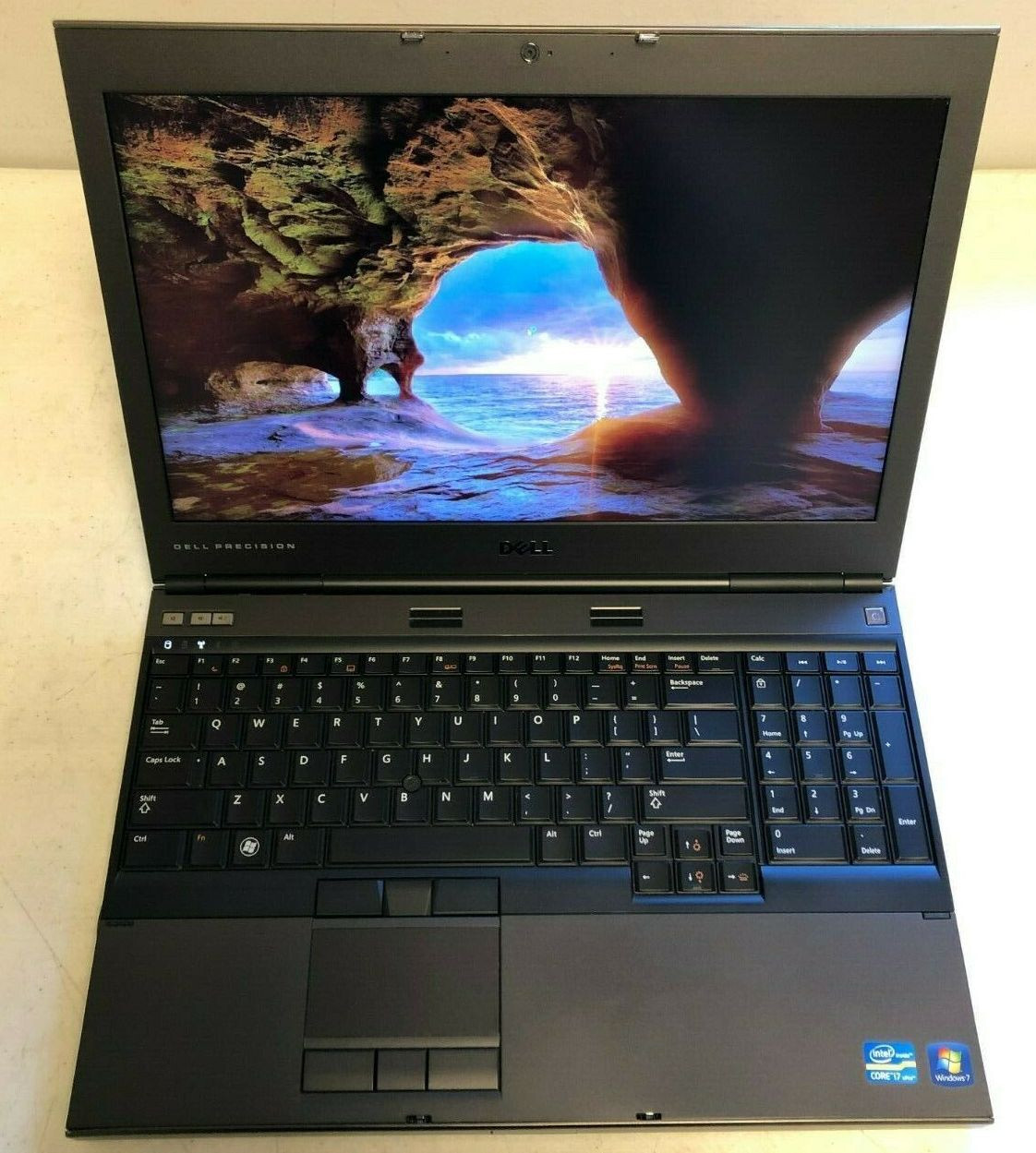 Workstation DELL M4600 i7-QUAD Fast 3TB SSD 32GB DVD-RW 15.6 Quadro 2000 DOCK