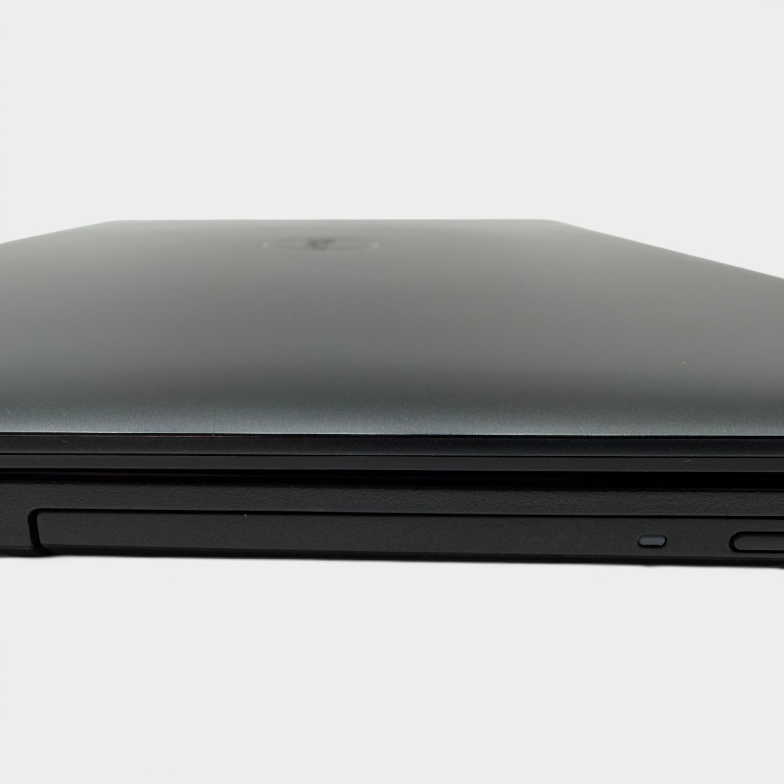 Dell Inspiron 5570 15.6″ Touch i5-8250U 12GB RAM 1TB HDD Win10 + Charger