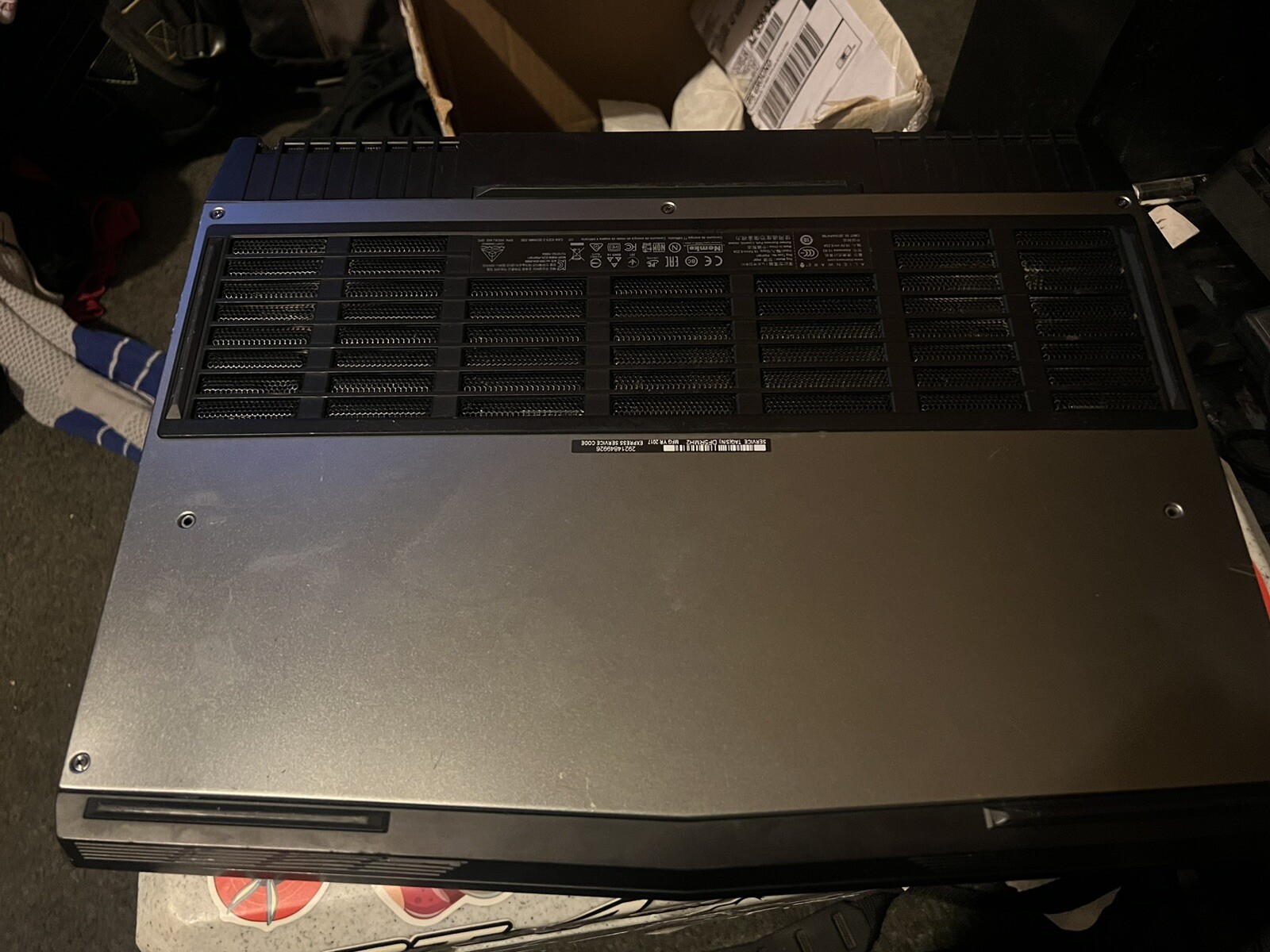 Alienware AW15R3 15.6 inch (1TB + 128GB, Intel Core i7 7th Gen., 3.80GHz, 16GB)