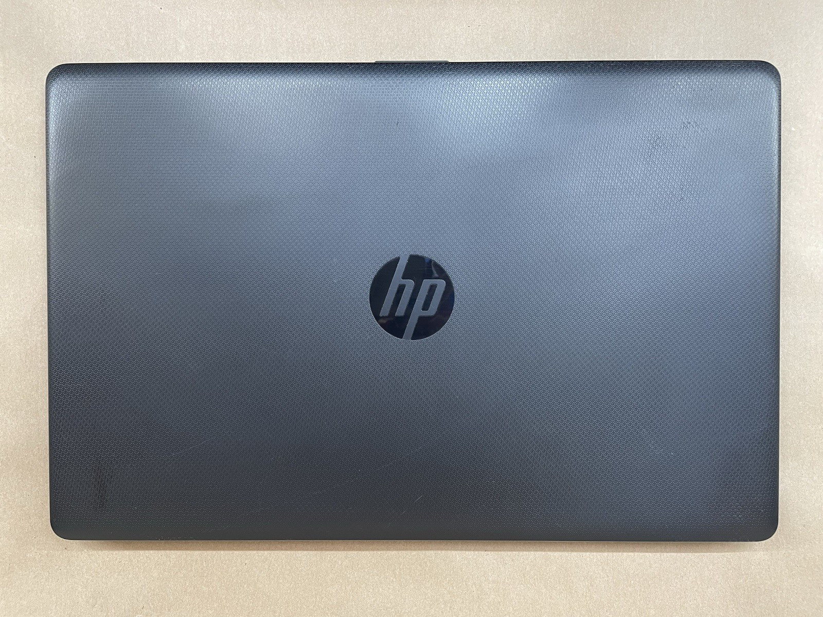 HP 17-by1053dx 17.3″ i5-8265U @ 1.60GHz 8GB RAM 256GB SSD Win11 Pro