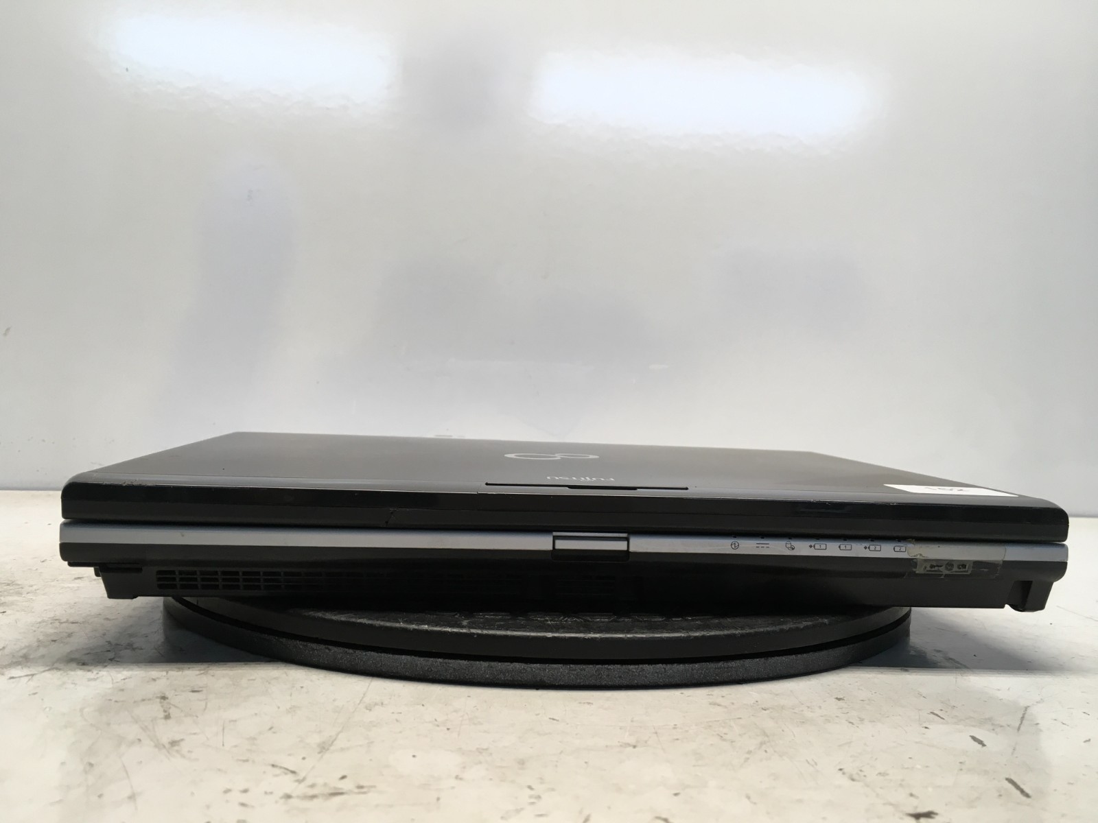 Fujitsu LifeBook T900 Intel i5-M560 2.67GHz 4 GB NO HDD