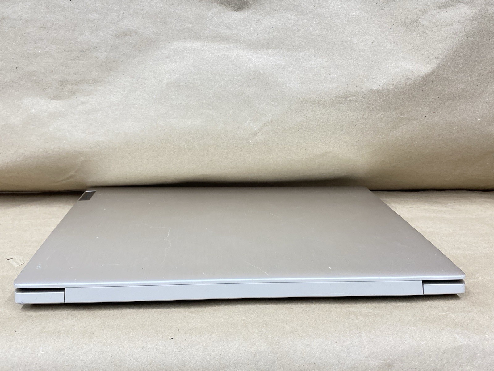 Lenovo 81WE – 15.5″ FHD – i3-1005G1 – 4GB – 128GB SSD – Win 11 Pro – READ