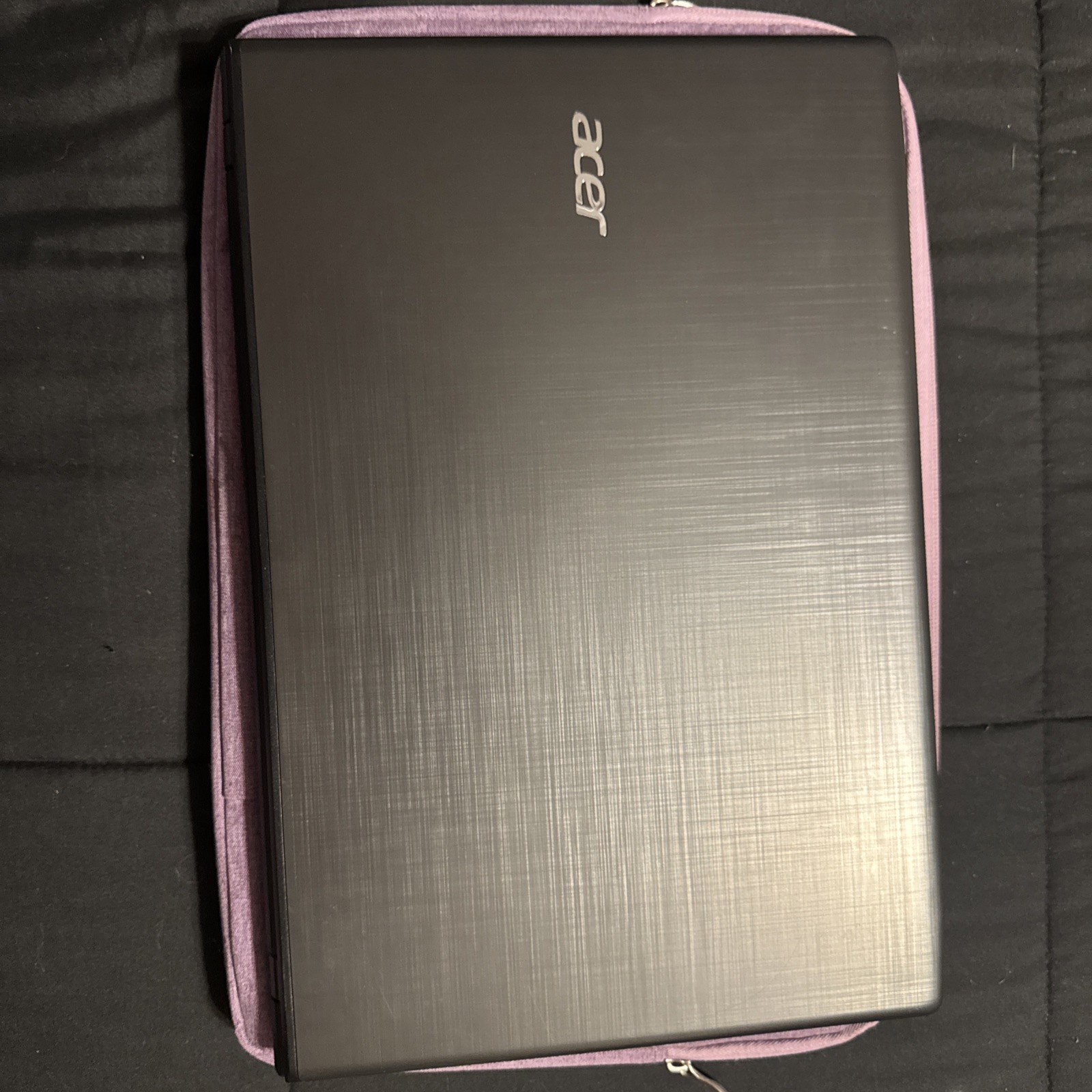 Acer E5-575 Laptop 15.6 Inch Screen Size 4GB DDR4 Memory, 1TB 5400RPM HDD