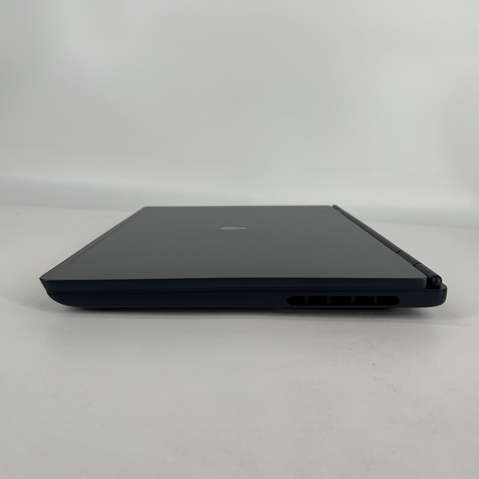 Dell Alienware 16 Aurora 120Hz WQXGA 2.5 GHz Intel Core 7 240H 32GB 1TB RTX 5060