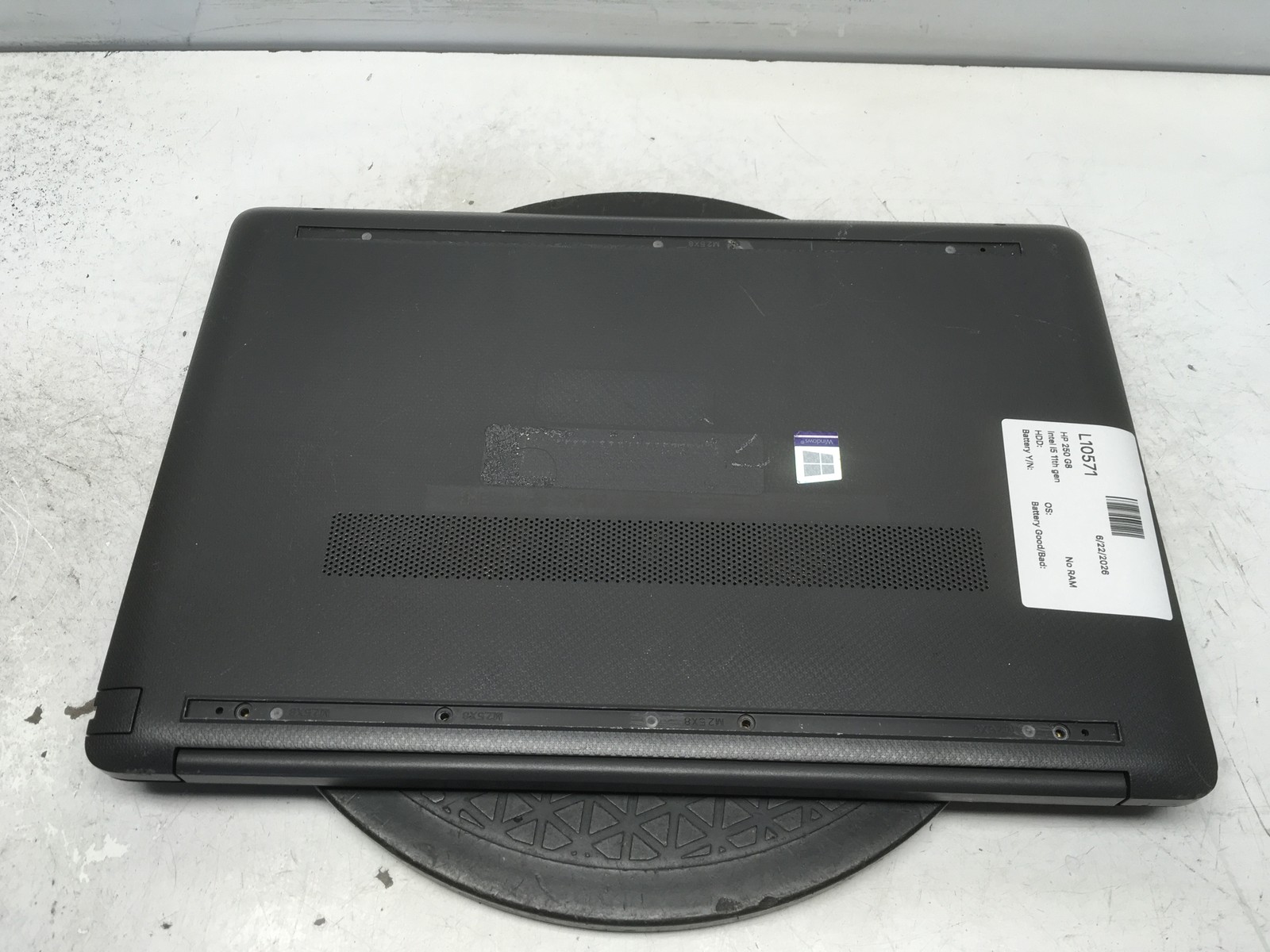 HP 250 G8 Intel i5 11th gen No RAM NO HDD No Batt