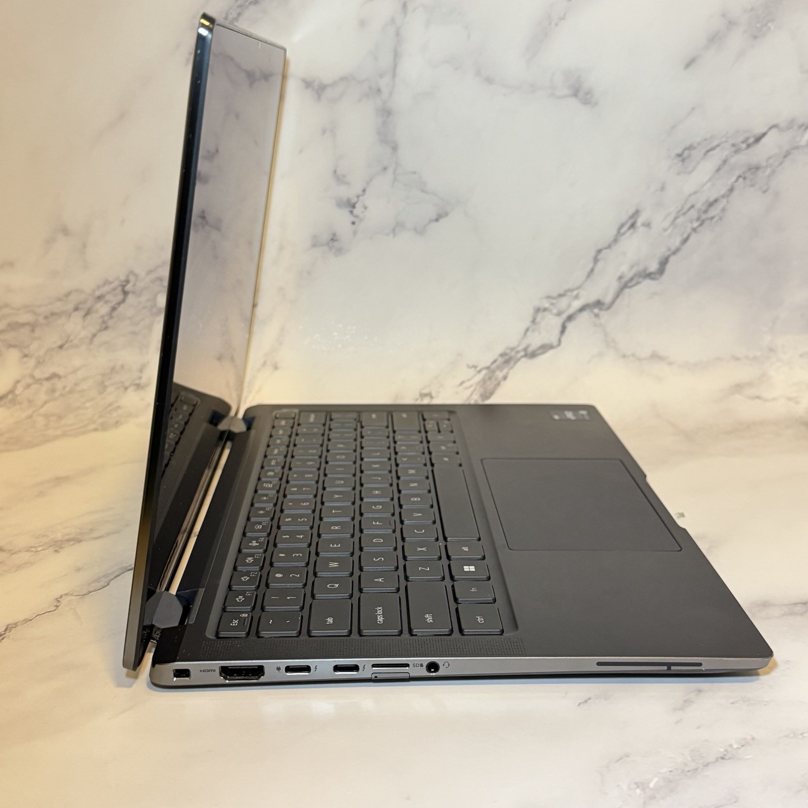 Dell Latitude 9430 2-in-1 32GB RAM i7-1265U 256GB SSD QHD+ Touchscreen Laptop