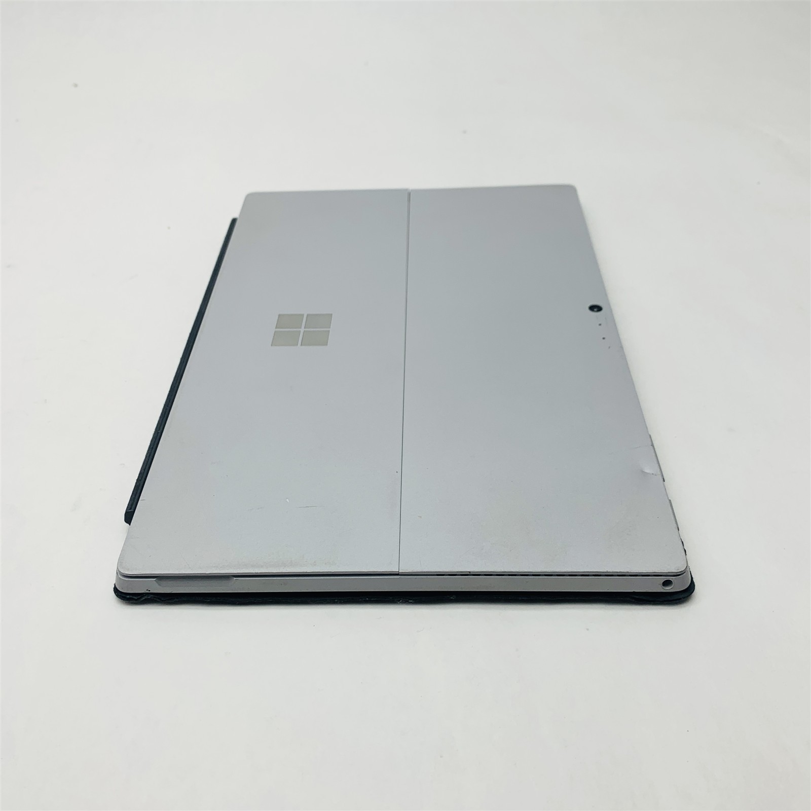 Microsoft Surface Pro 4 1796 12.3″ i7-7660U 2.5GHZ 8GB RAM 256GB NVMe Win 11 PC