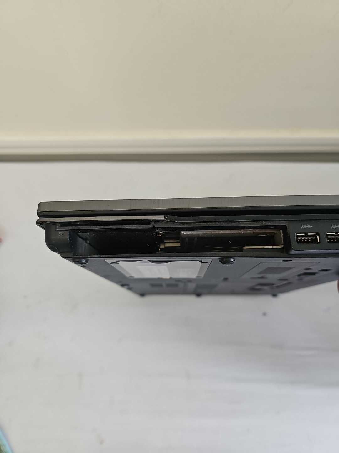 HP EliteBook 8540W Laptop – Intel i7-M620 – 4GB RAM – 120GB HDD – BAD BATT -READ