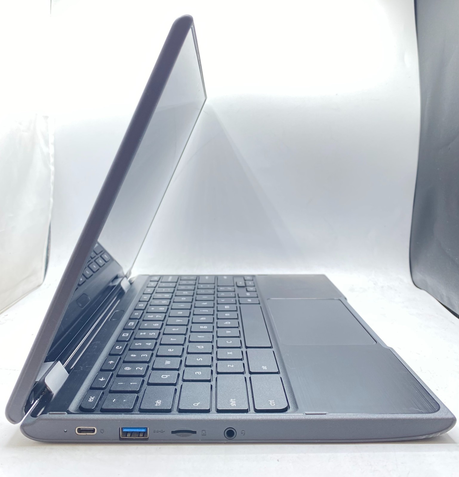 Lenovo Chromebook 300e 2nd Gen 2-in-1 11.6″ Touch 4GB 32GB X2 1.1GHz, Black