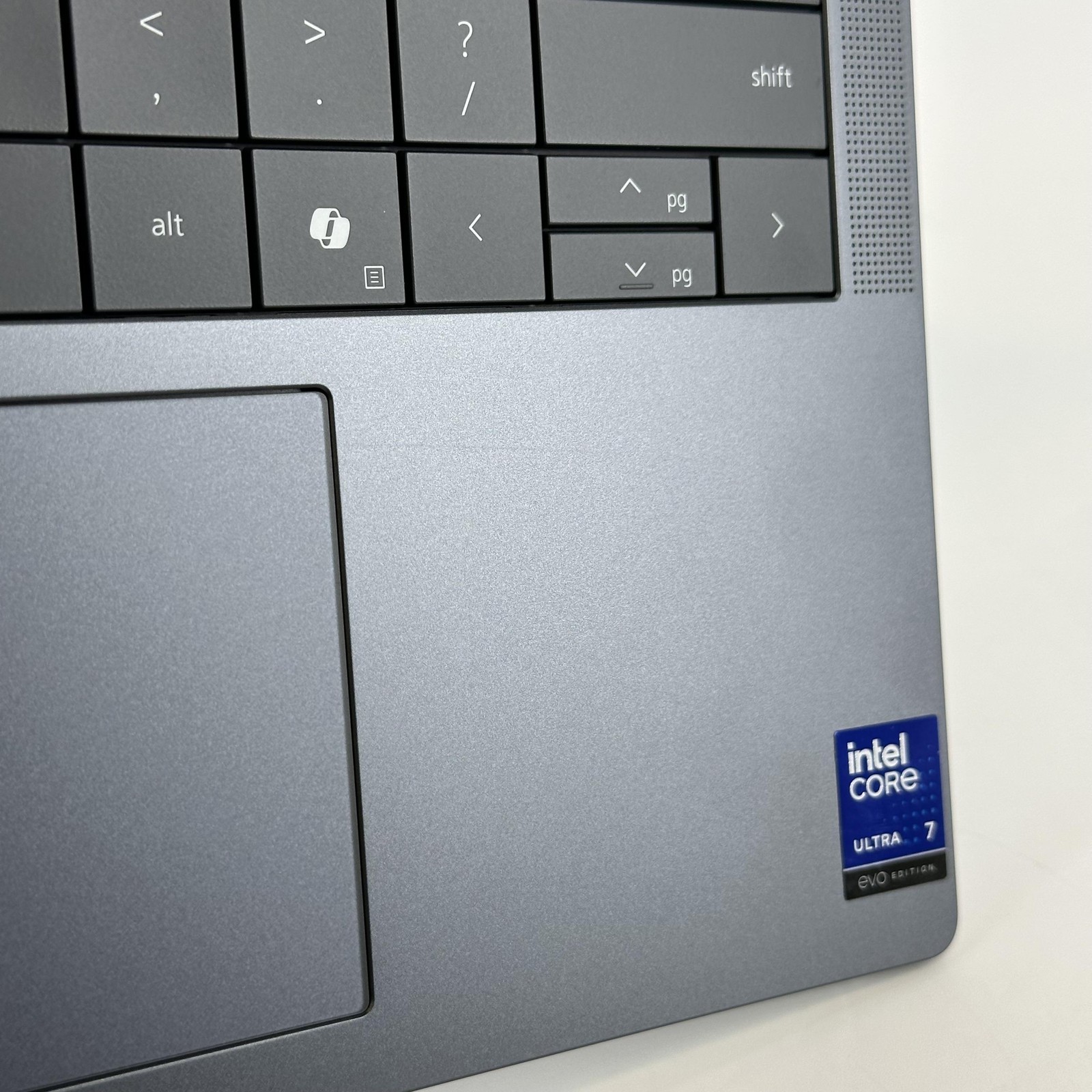 Dell Pro Max 14 Premium MA14250 Magnetite QHD+ 2.2 GHz Ultra 7 265H 32GB 512GB