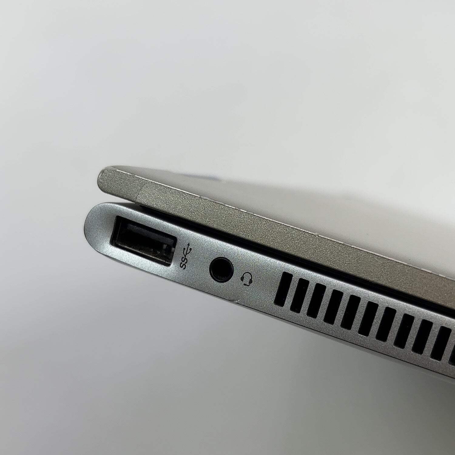 Broken HP Pavilion x360 14M-CD0003DX i5-8250U 1.8GHz 16GB RAM 512GB SSD Bad Batt