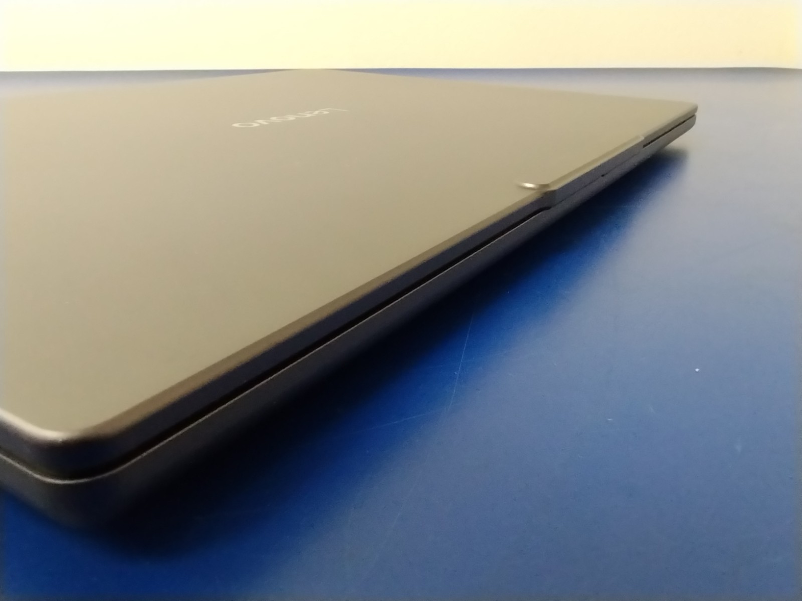 Lenovo IdeaPad Pro 5 16IAH10 Intel Core Ultra 9 285H, 2.90 GHz, 32 GB, 1 TB NVMe