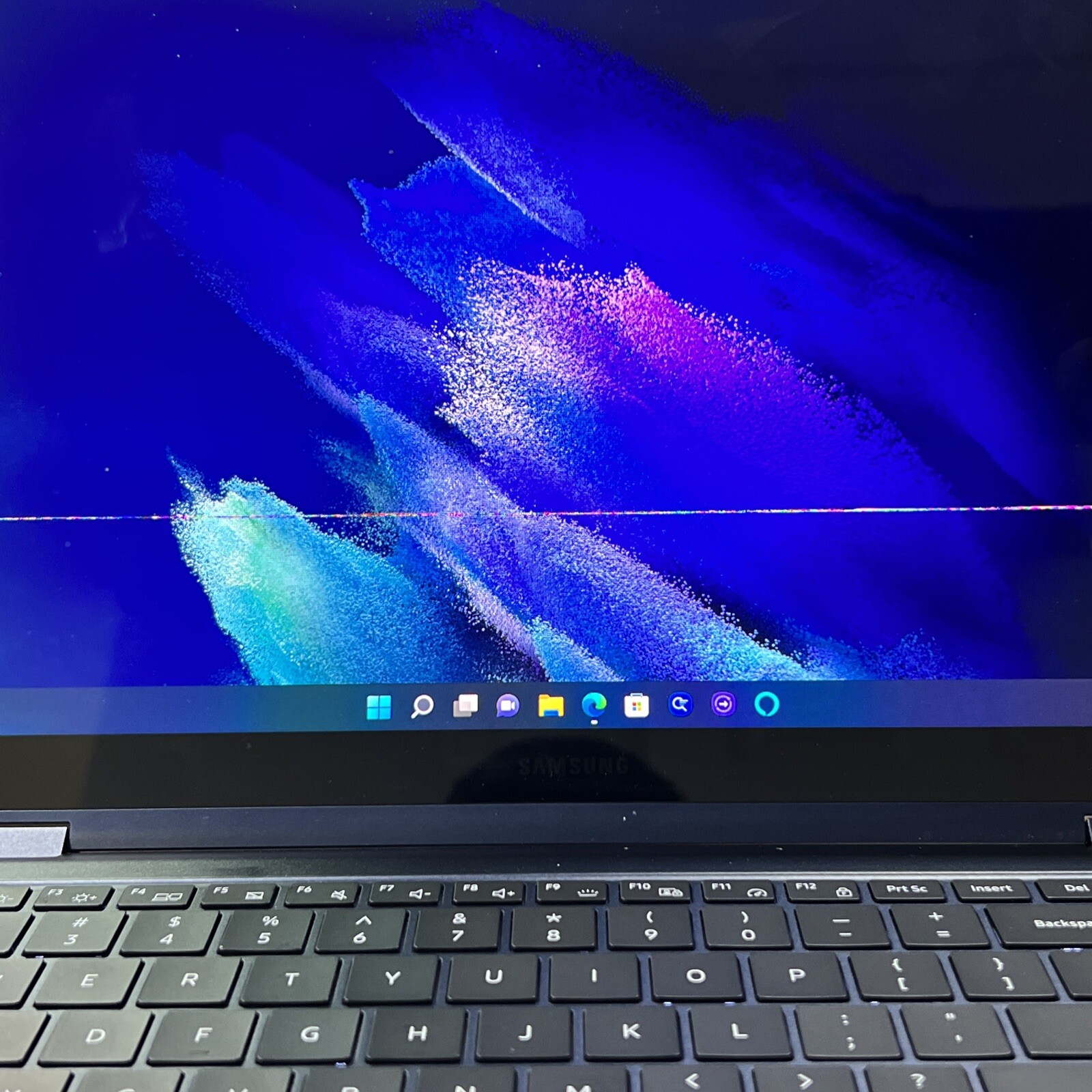 Samsung Galaxy Book Pro 360 NP950QDB-KB2US 15.6″ i7-1165G7 16GB 1TB ISSUE