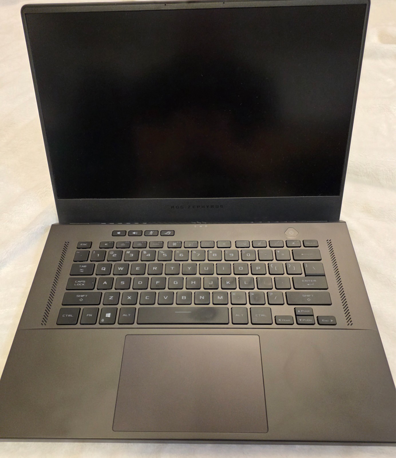 ASUS ROG Zephyrus G15 GA503QR 15.6″ (1TB SSD, AMD Ryzen 9 5000 Series, 4.50 GHz,
