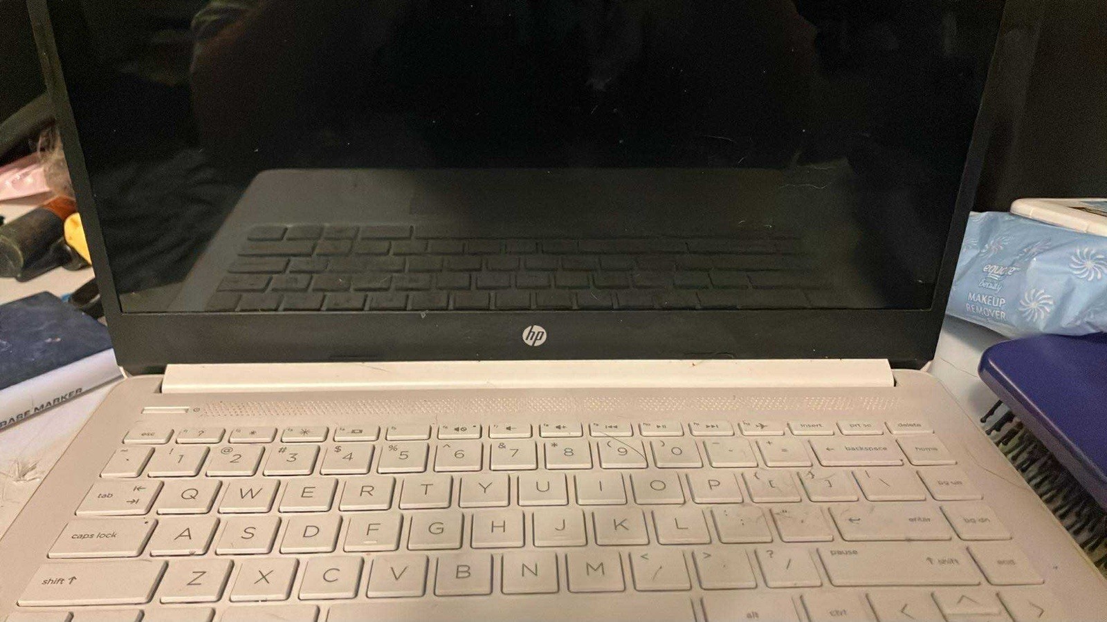 HP 14DQ0052DX 14″ (64 GB, SSD, Intel Celeron N, 1.10 GHz, 4 GB) Laptop – White
