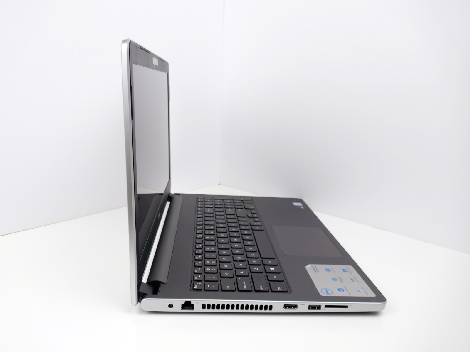 15.6” Dell Gaming Touch 5559 Intel Core i7-6500U, 16GB RAM, 512GB SSD R5 M335