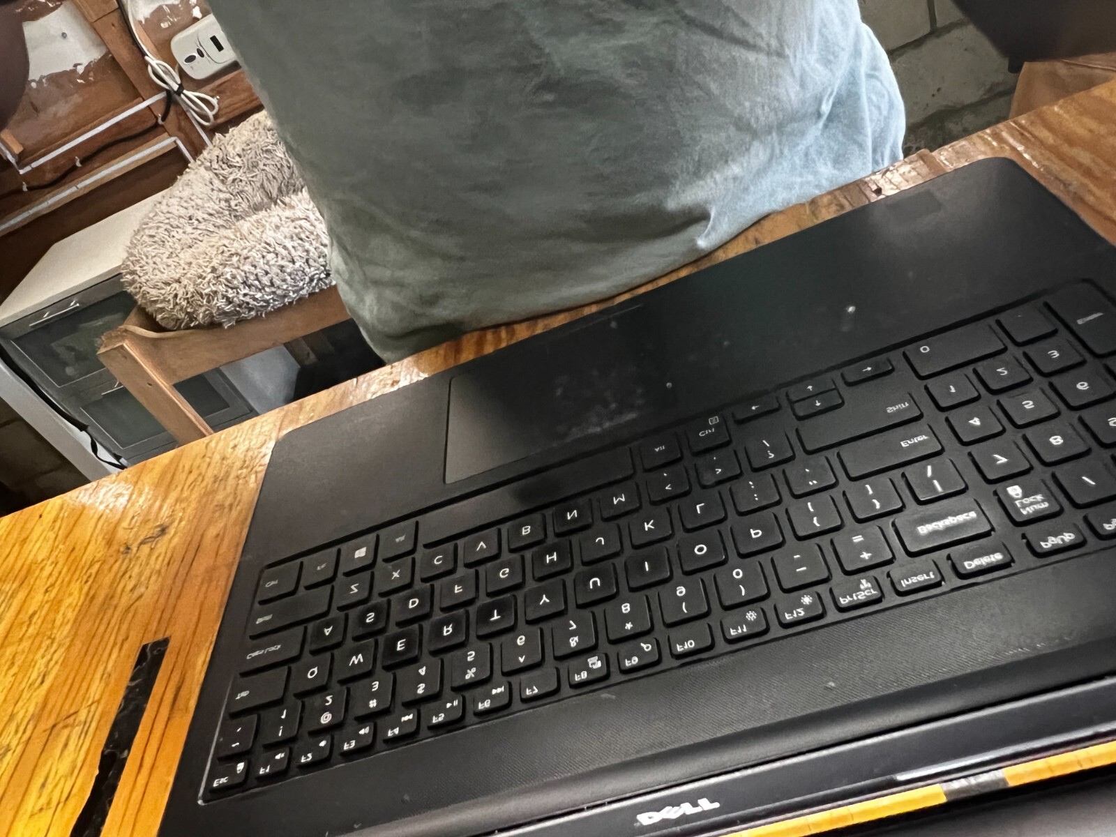 Dell Inspiron 15 5566 i7-6650U 2.2ghz 16gb RAM 120GB SSD Windows 11 Charger