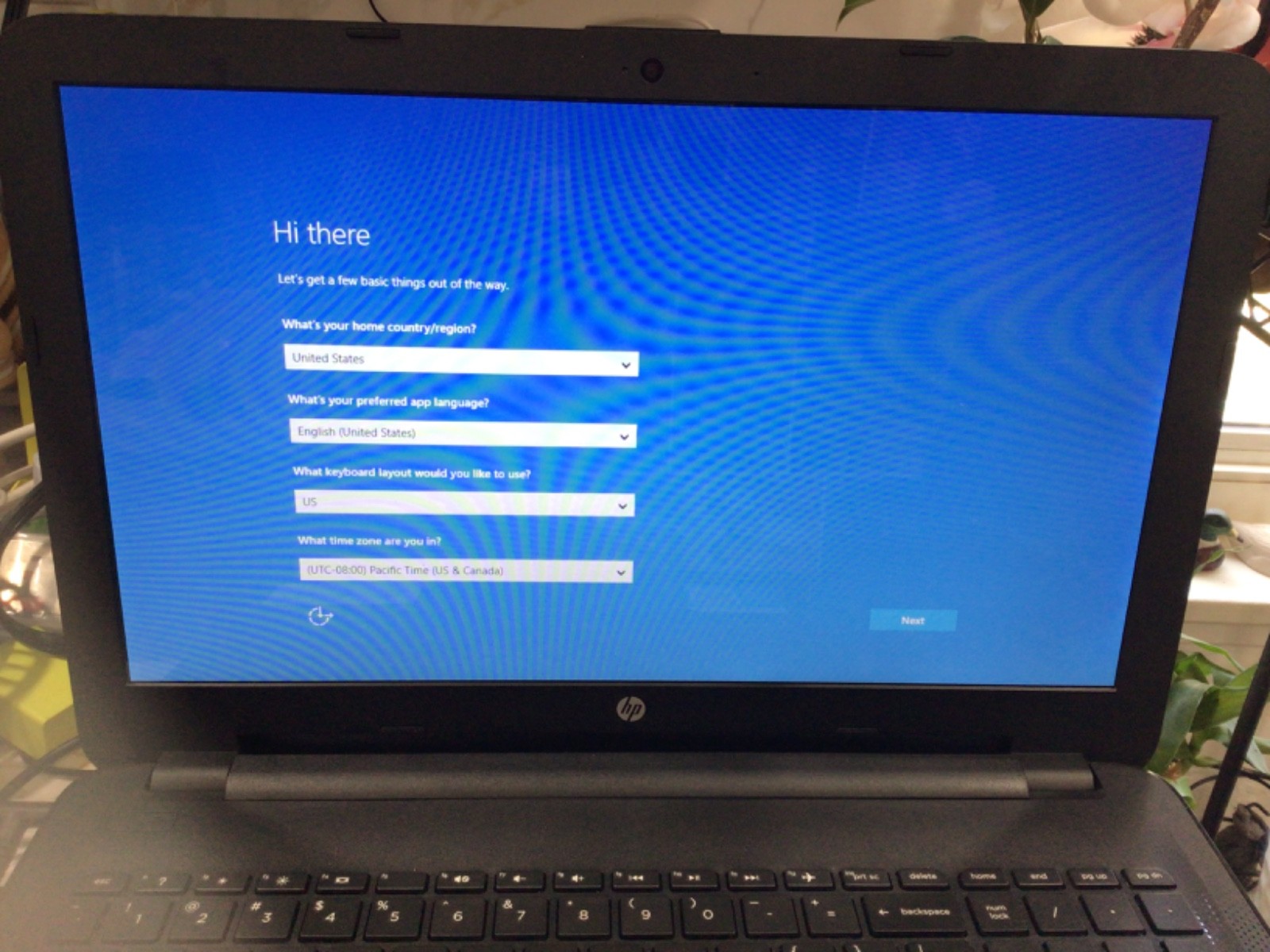 HP 15-af131dx Notebook AMD A6-5200 APU 4GB 500GB with Adapter & HP Soft Case