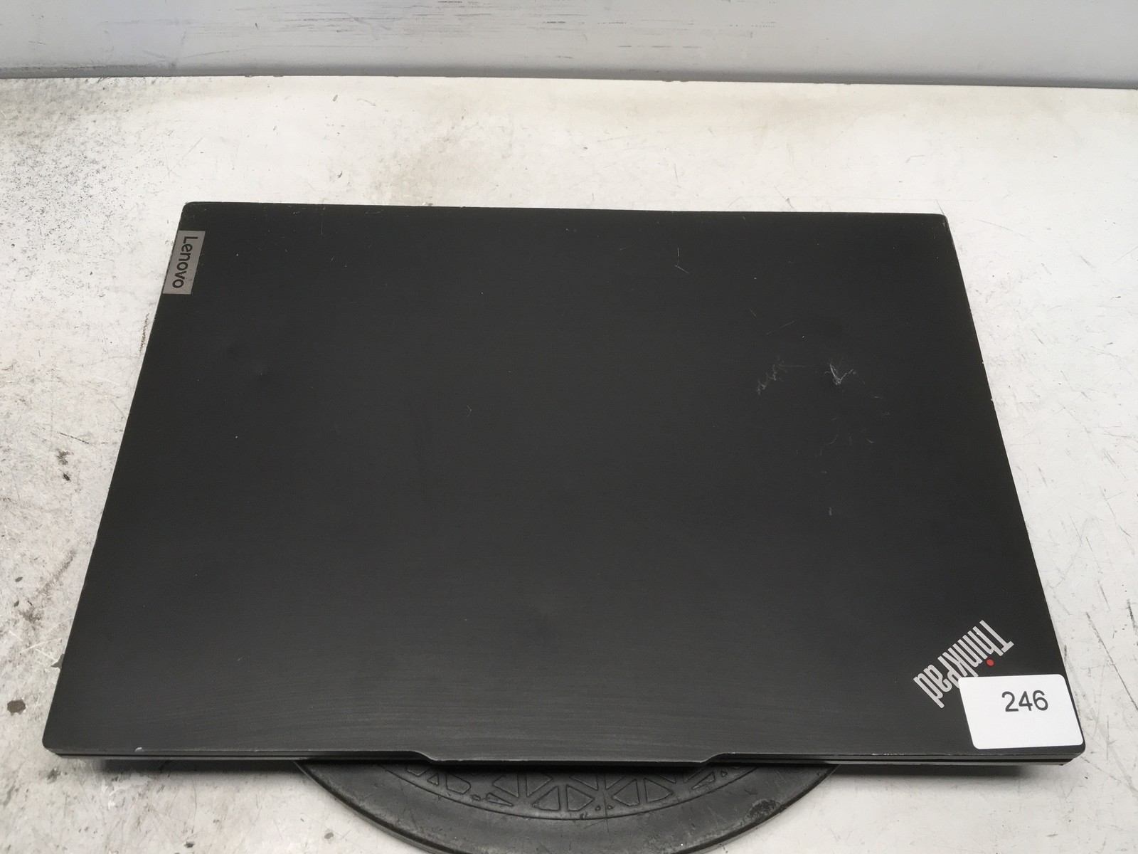 Lenovo ThinkPad E16 AMD Ryzen 7 7730U 2GHz 8 GB NO HDD No Batt