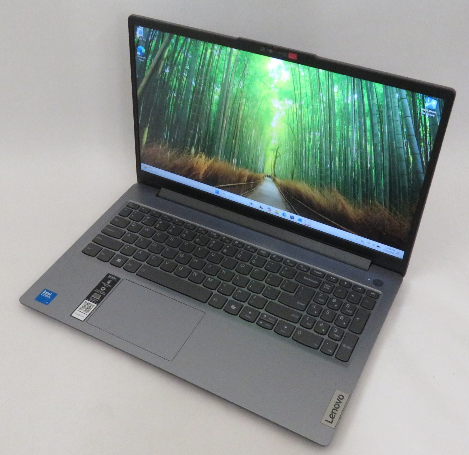 Lenovo IdeaPad Slim 3 15IRU9 CORE 5 120U 1.4GHz 8GB RAM 256GB Win11H