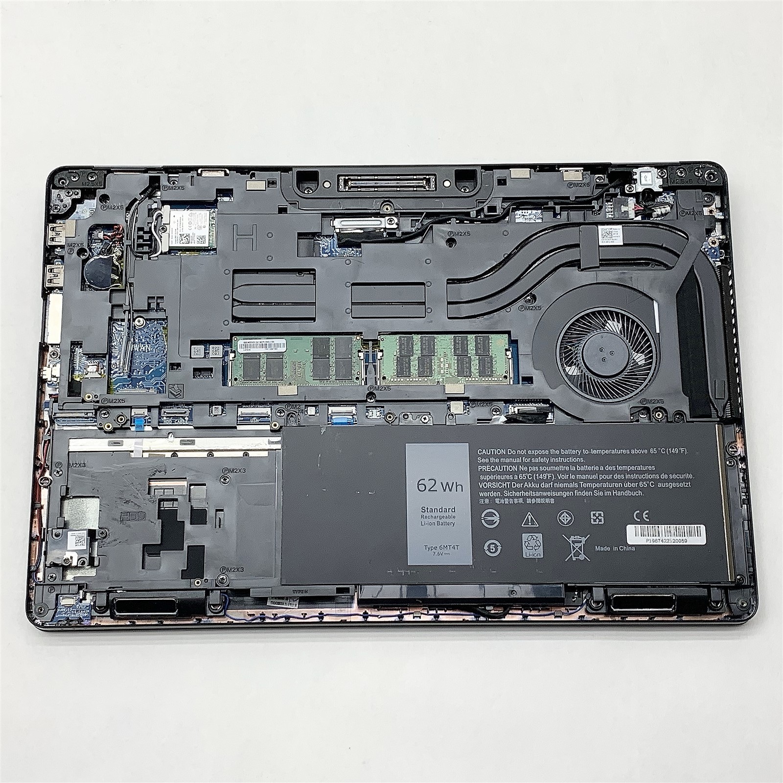 Dell Latitude E5570 Laptop Intel i7 6820HQ 2.70GHZ 15.6″ 16GB RAM NO HDD Parts