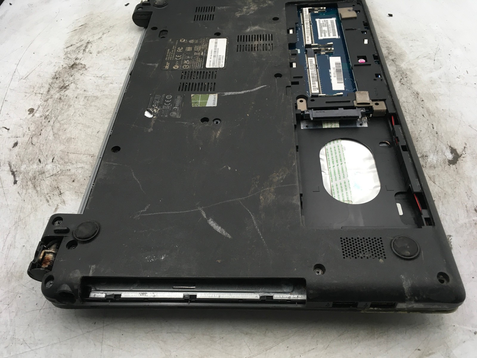 ACER ASPIRE V5 Z5WV2 – FOR PARTS/NO LCD – INTEL CORE i5-3317U – NO RAM – READ-BB